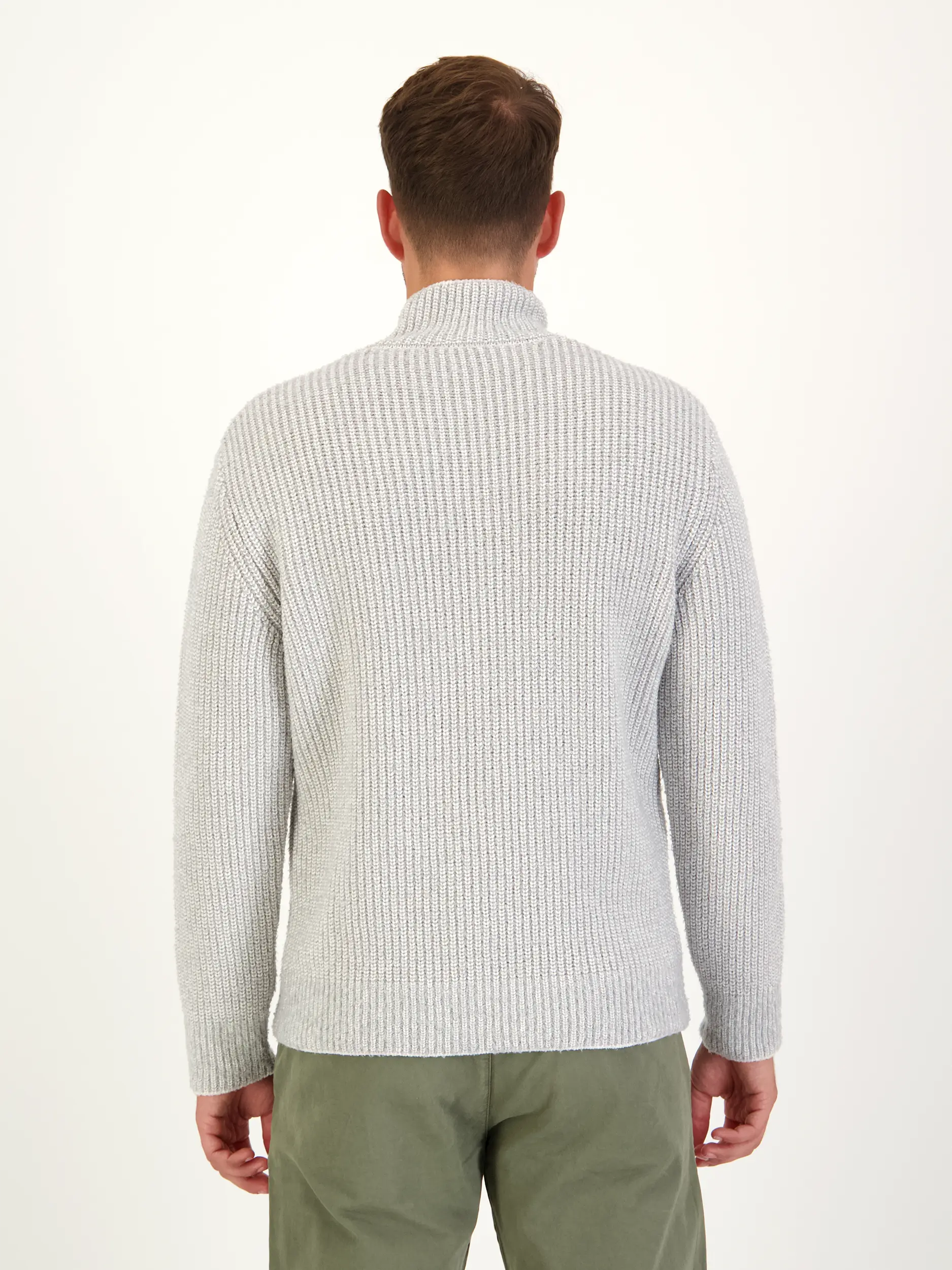Pullover aus Wolle langarm - Artikel Rückseite getragen von einem Modell - Farbe: Grau