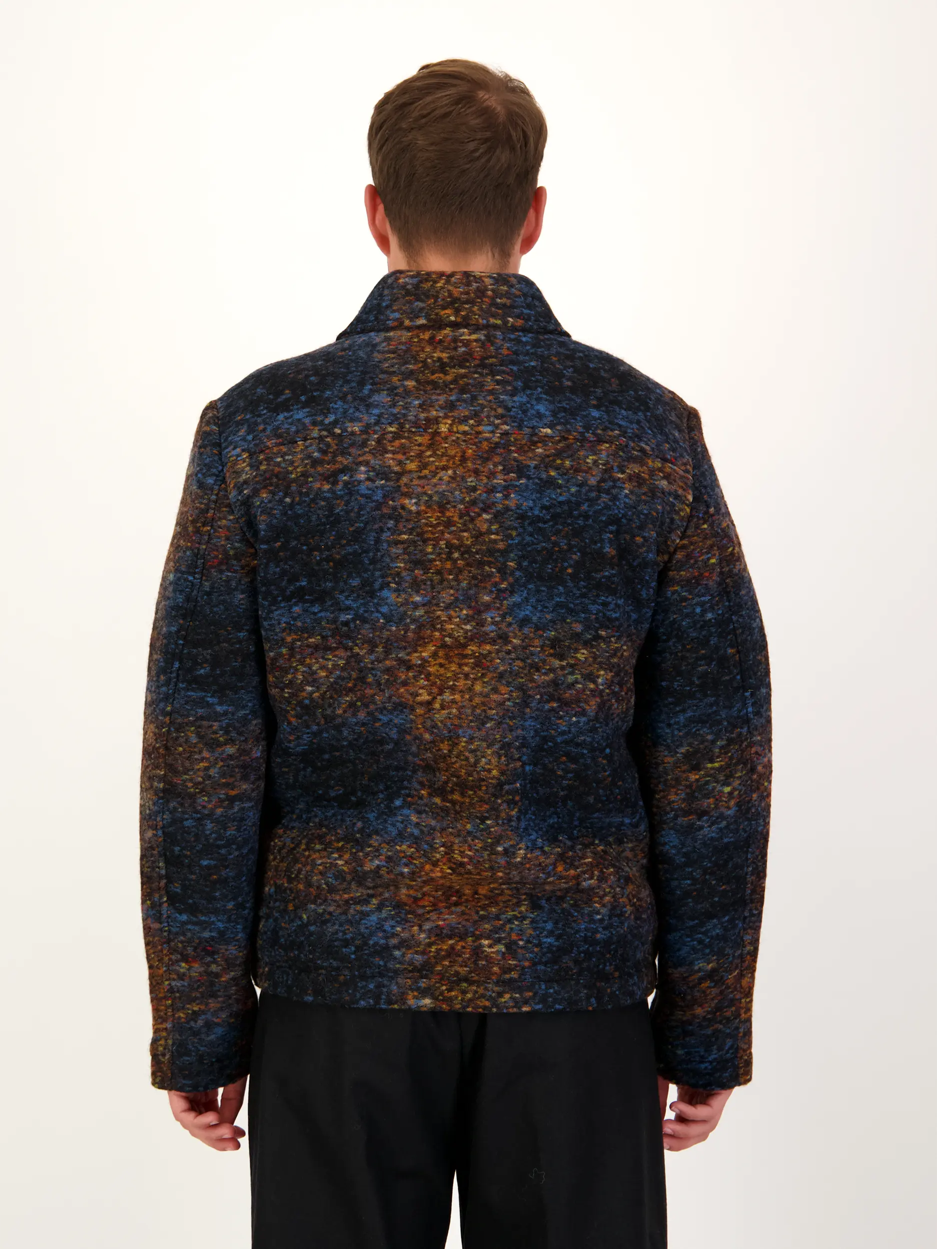 Jacke 'Gael' aus Woll-Mix - Artikel Rückseite getragen von einem Modell - Farbe: Blau