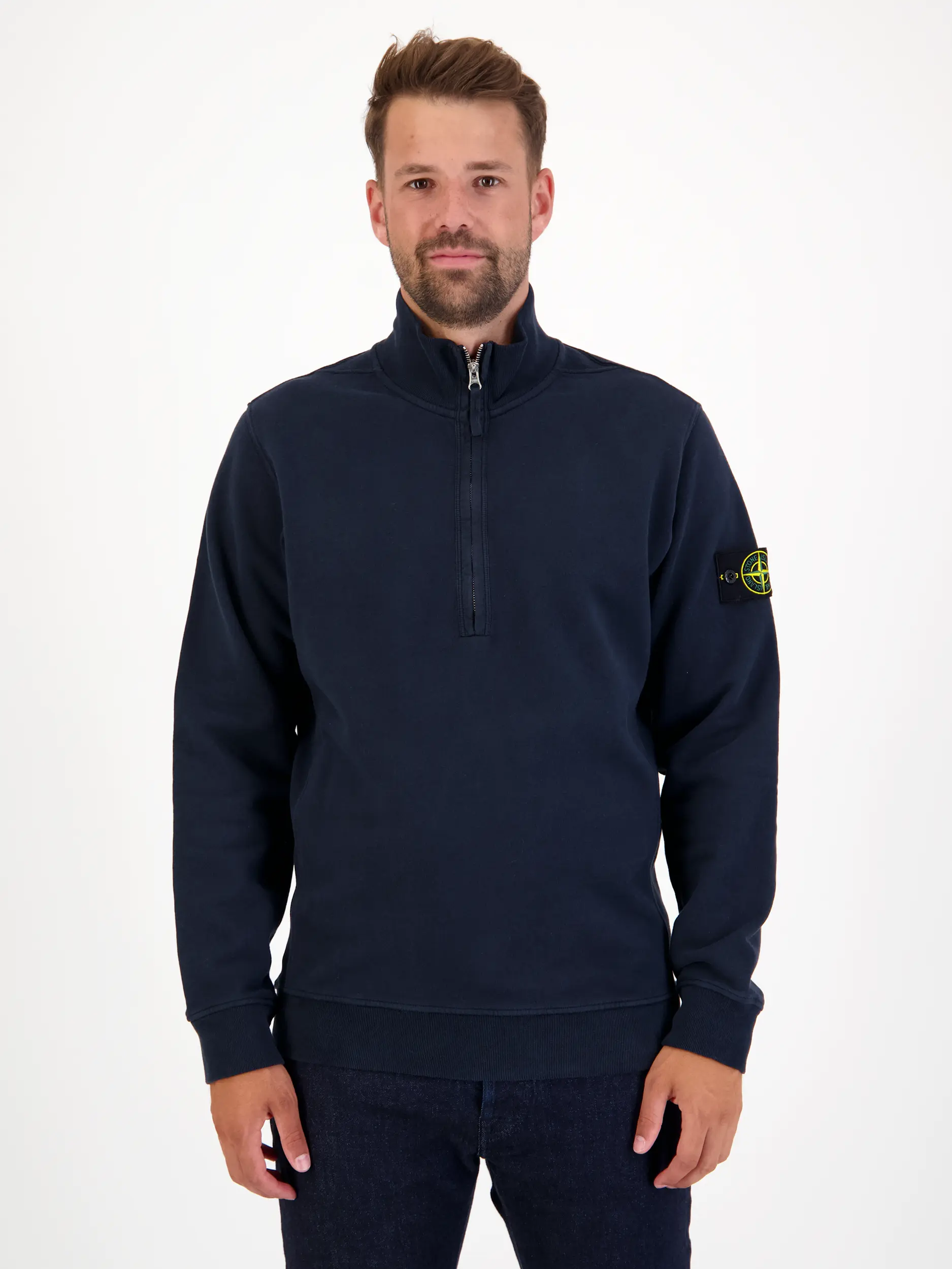 Sweatshirt - Artikel Vorderseite getragen von einem Modell - Farbe: Blau