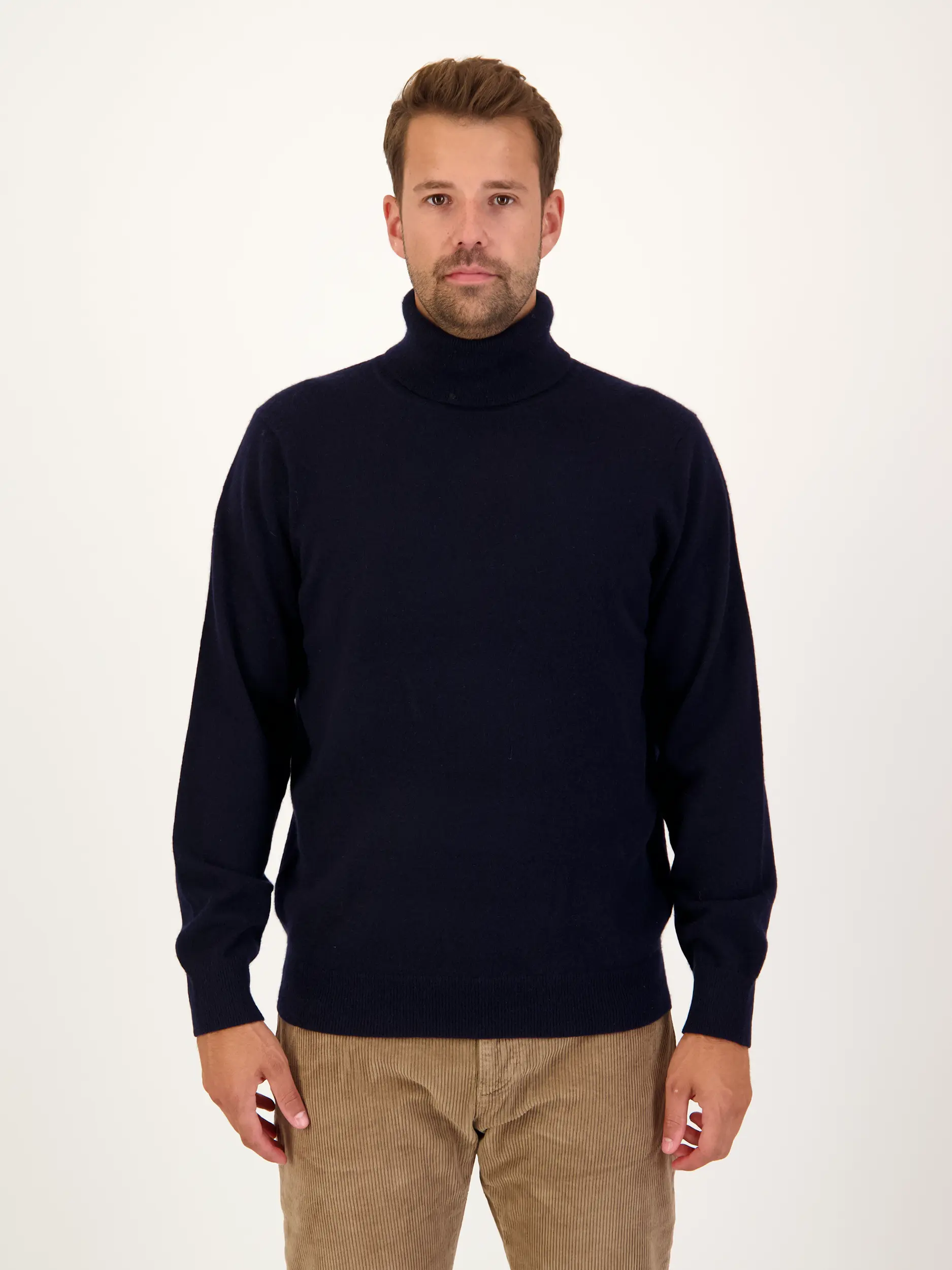 Rollkragenpullover aus Kaschmir langarm - Artikel Vorderseite getragen von einem Modell - Farbe: Blau