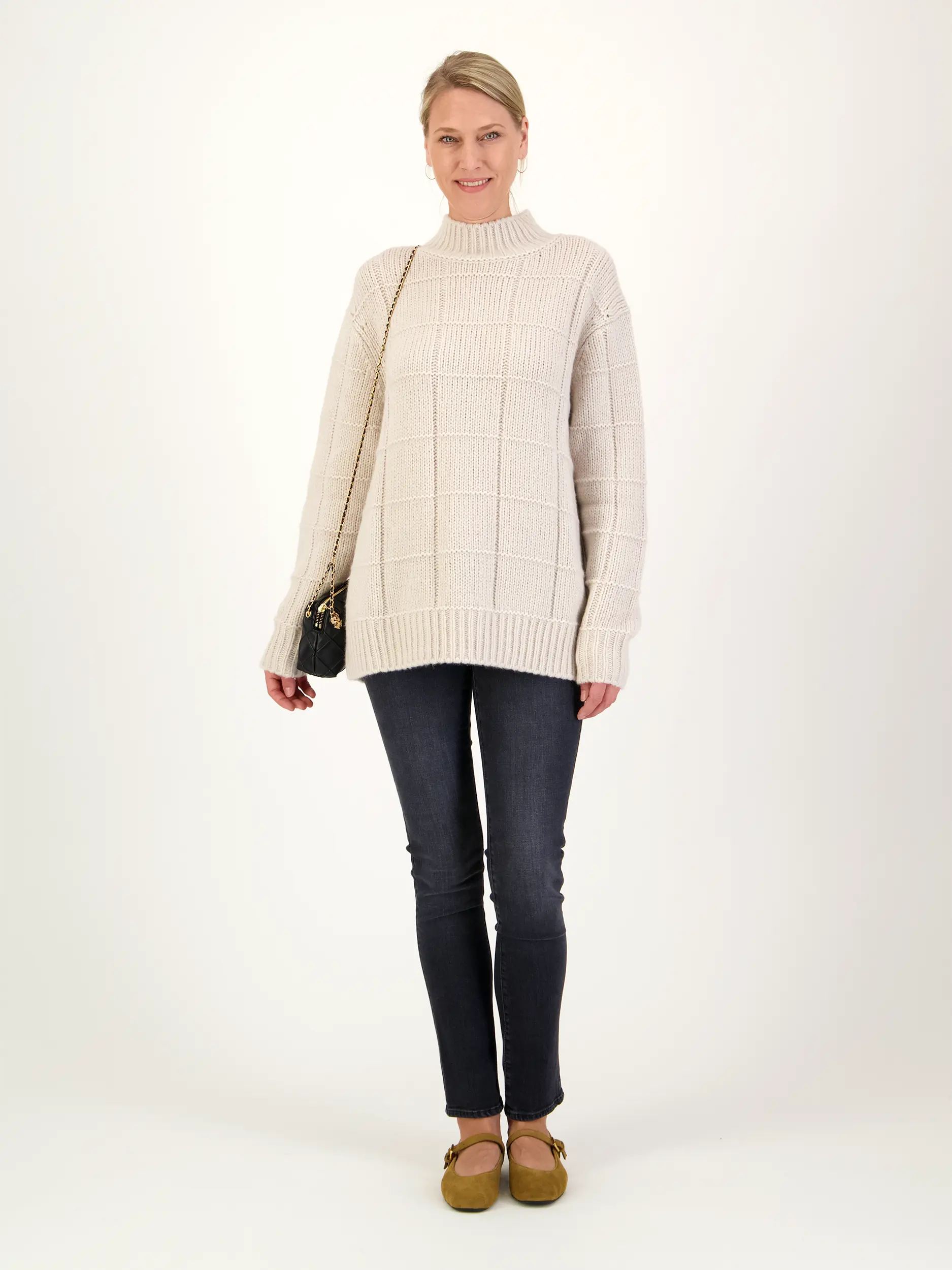 Low Rise Skinny Fit Jeans 'Low Skinny' - Artikel Teil eines Outfits getragen von einem Modell