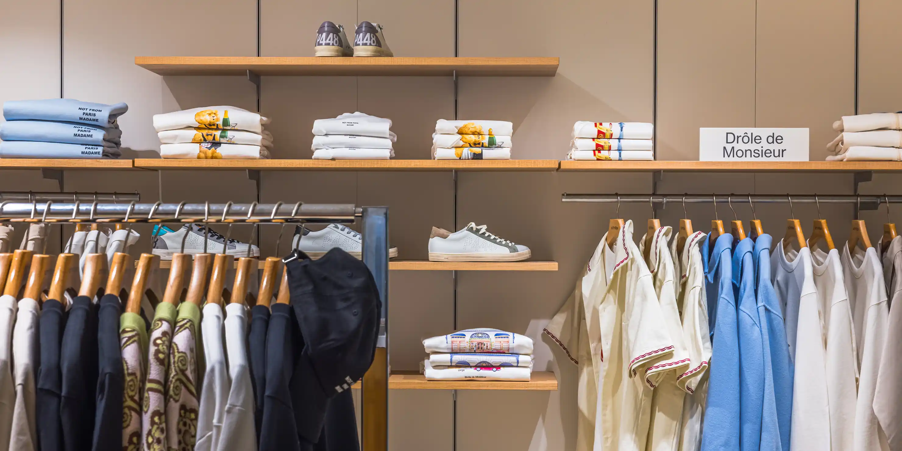 Hier ist das Erdgeschoss der Herrenabteilung zu sehen