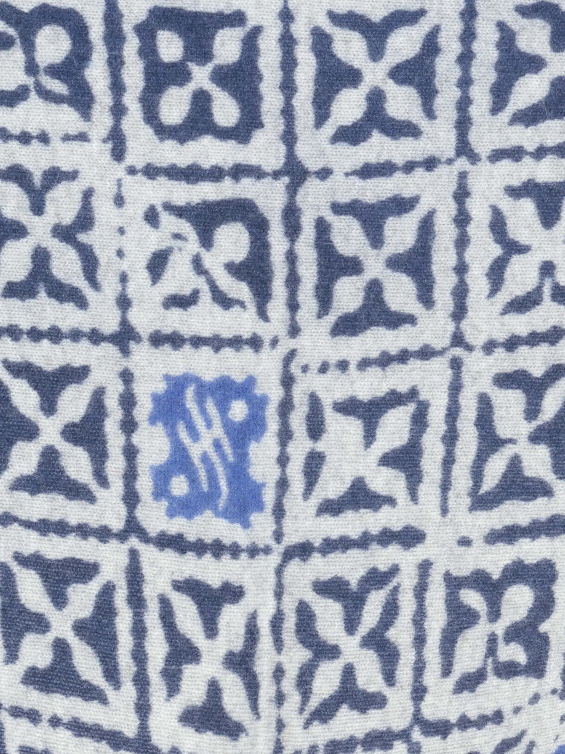 Gemustertes Dreieckstuch 'Eyes of Marrakesh' aus Kaschmir - Artikel weitere Detailansicht 1 - Farbe: Blau