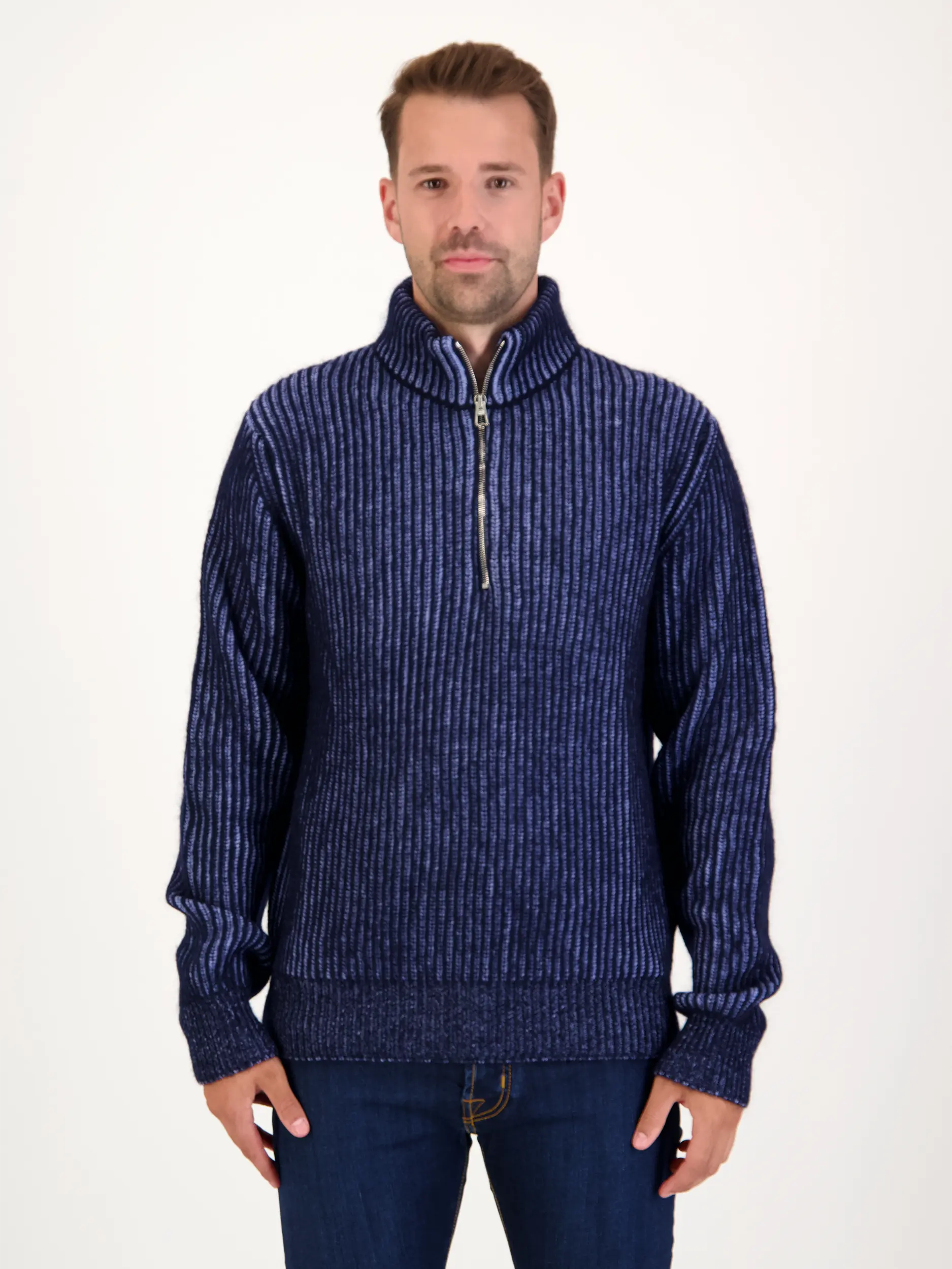 Gerippter Pullover langarm - Artikel Vorderseite getragen von einem Modell - Farbe: Blau