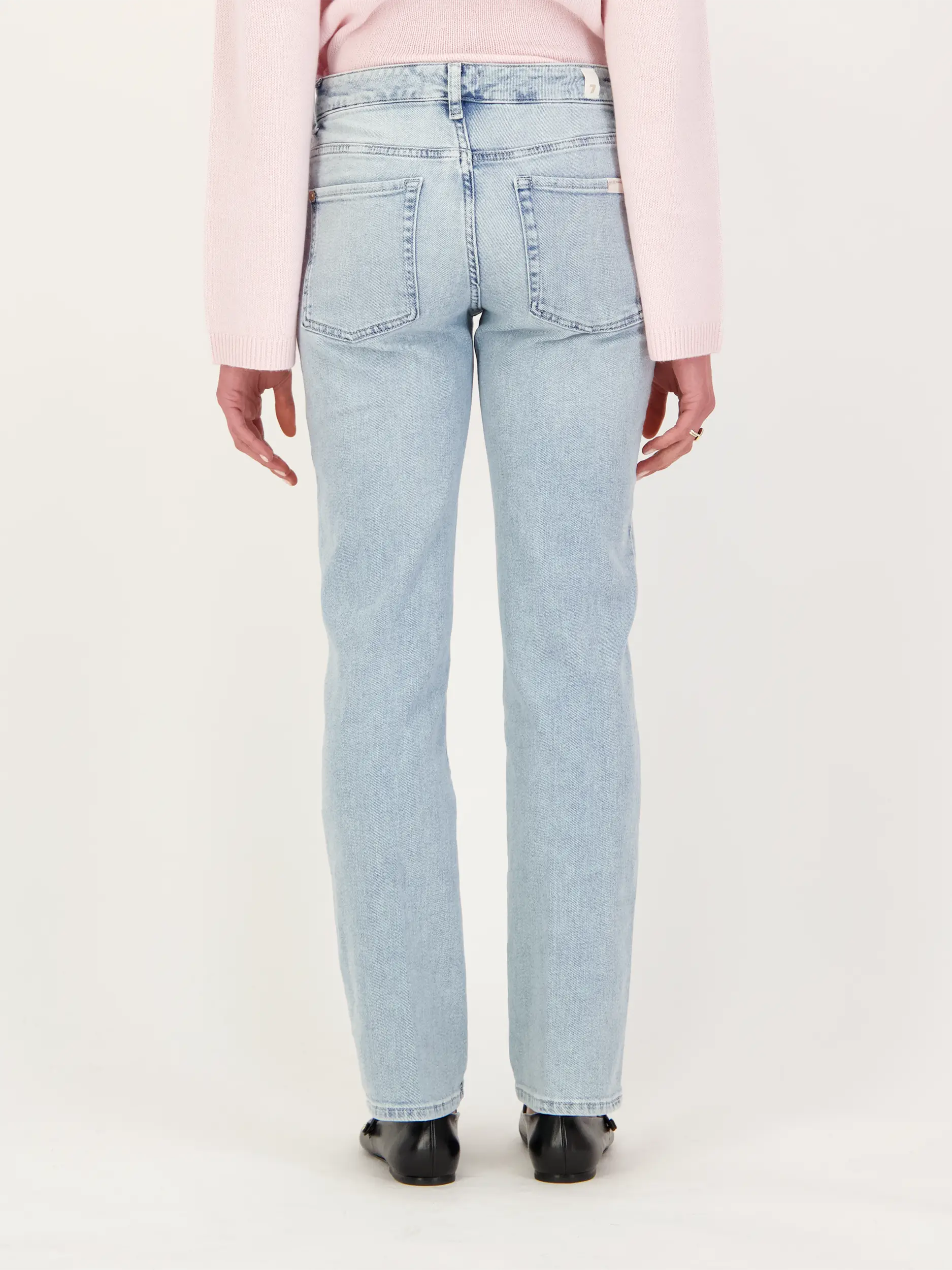 Mid Rise Straight Leg Jeans 'Calie Straight Frozen' - Artikel Rückseite getragen von einem Modell - Farbe: Blau