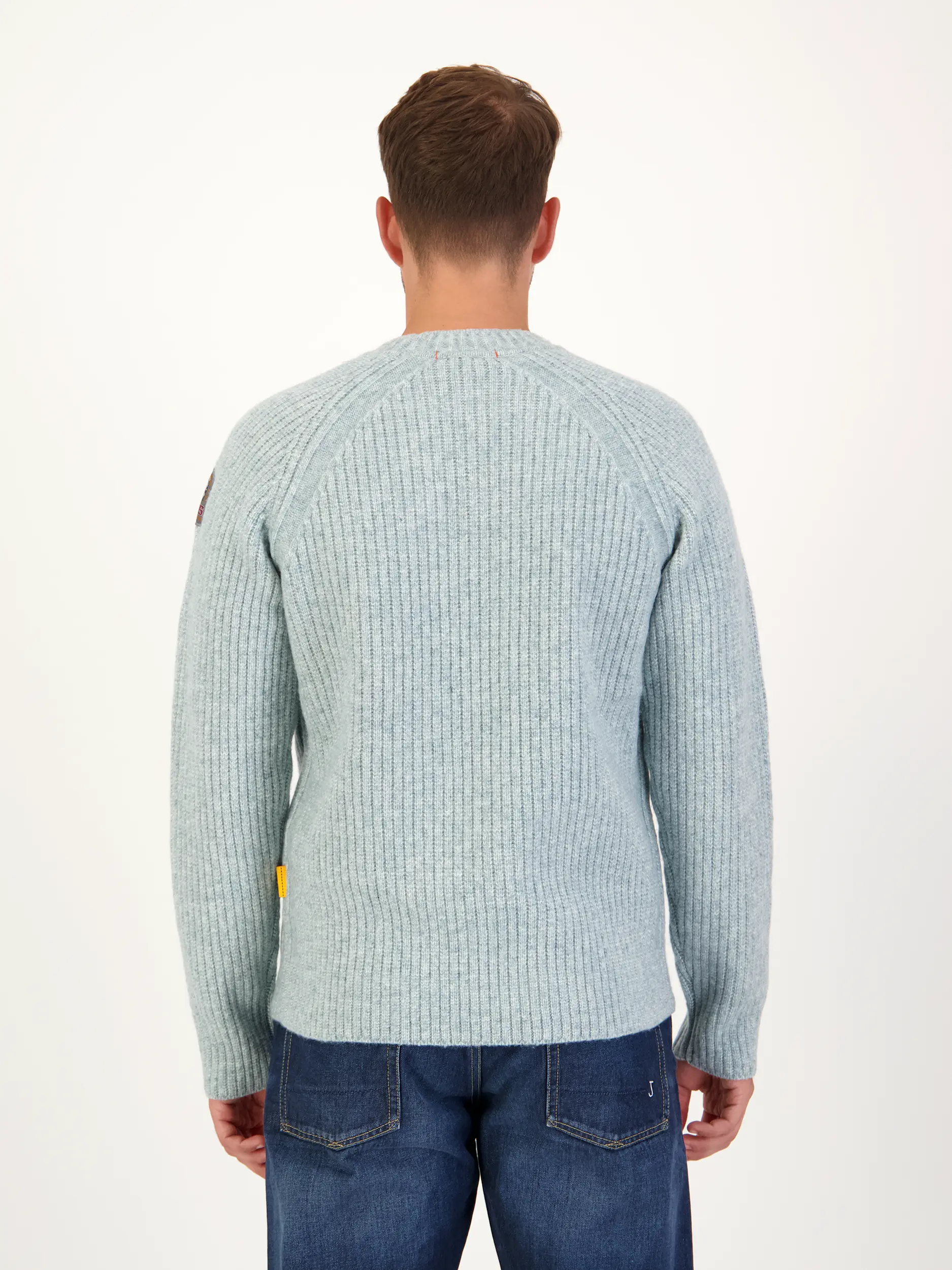 Pullover 'Barrow' aus Woll-Mix langarm - Artikel Rückseite getragen von einem Modell - Farbe: Grün