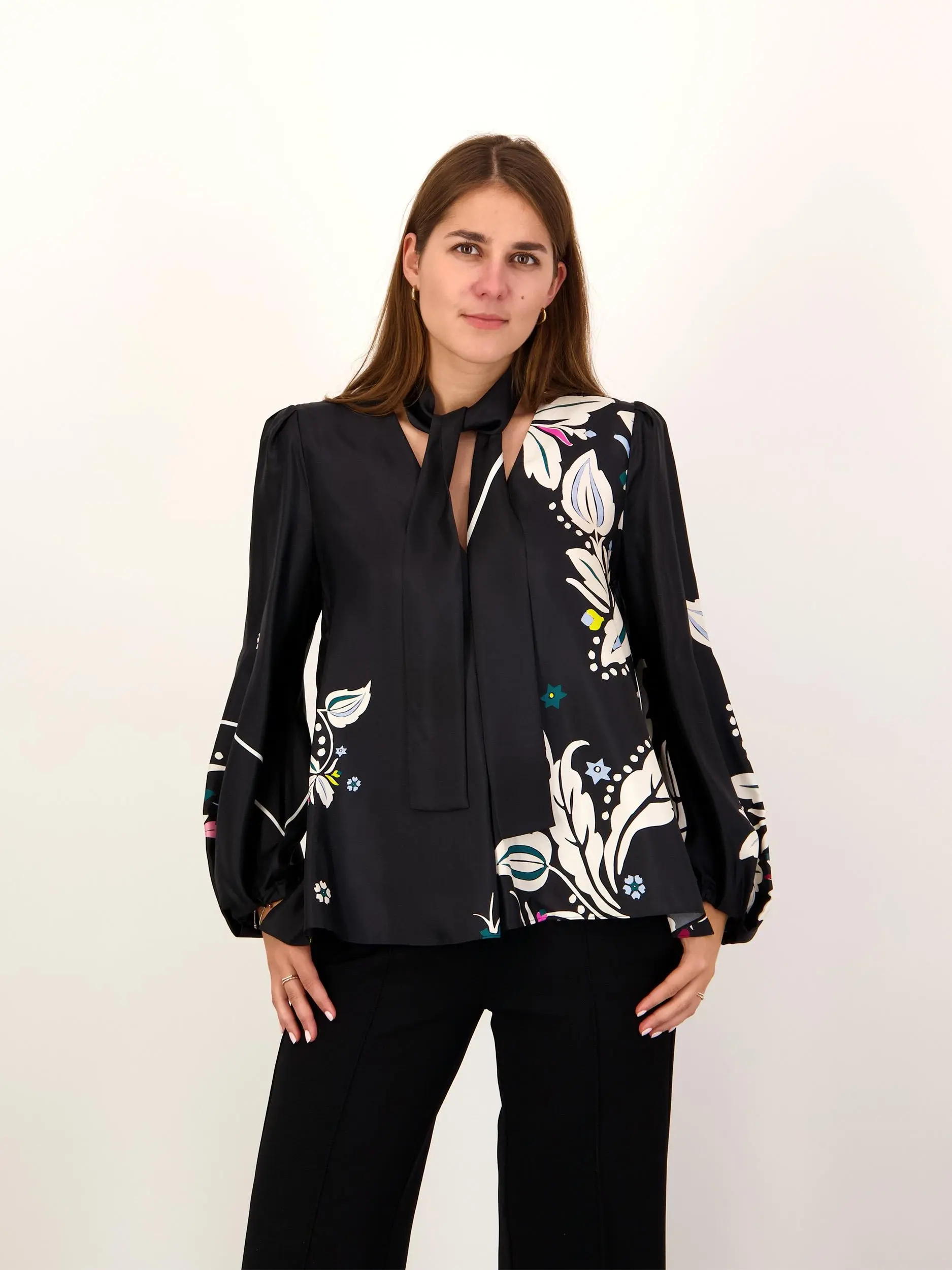 Bluse - Artikelansicht - Farbe: Schwarz