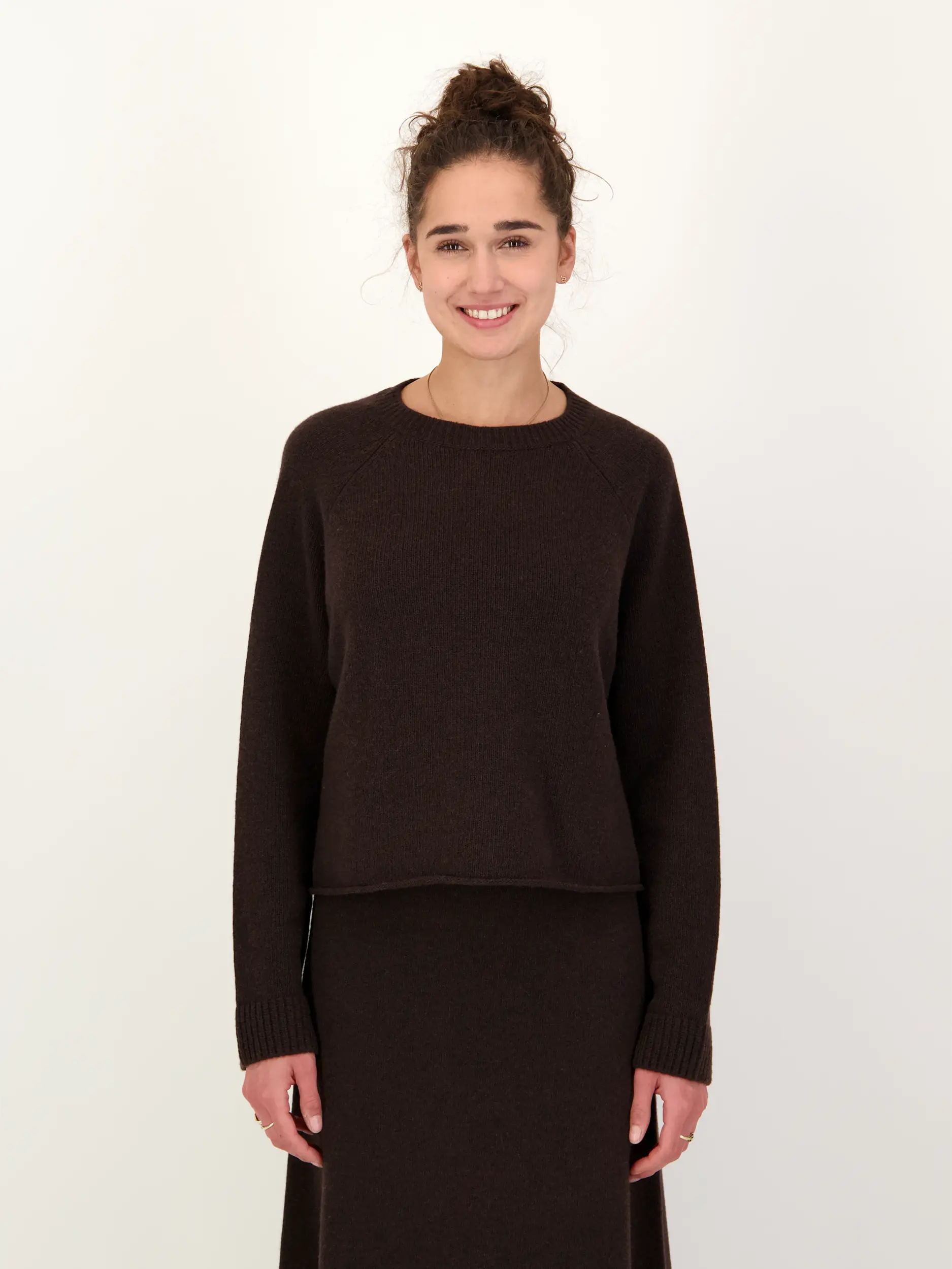 Pullover PW 'Gina' aus Kaschmir-Mix langarm - Artikel Vorderseite getragen von einem Modell - Farbe: Braun