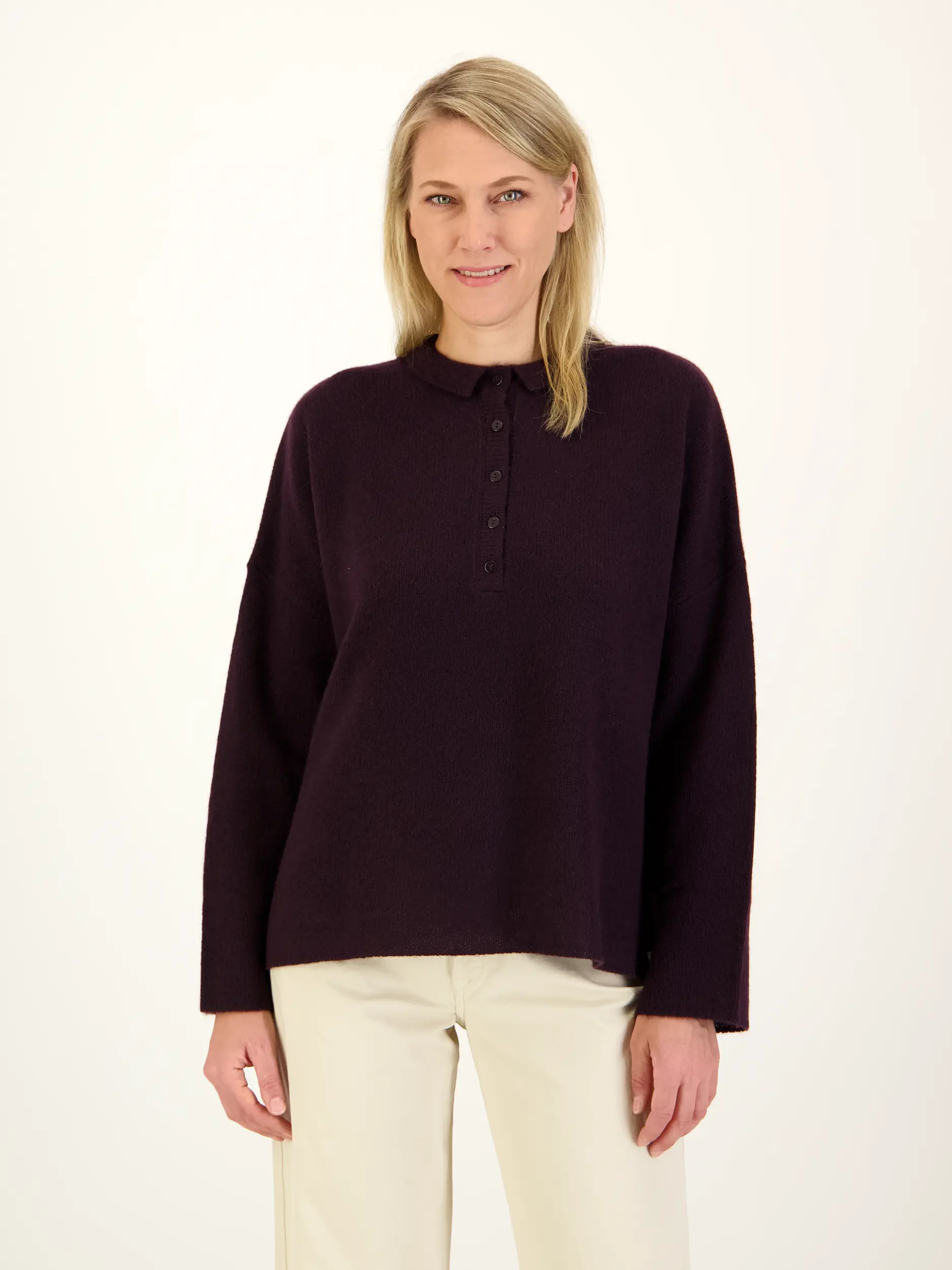 Pullover aus Cashmere langarm - Artikel Vorderseite getragen von einem Modell