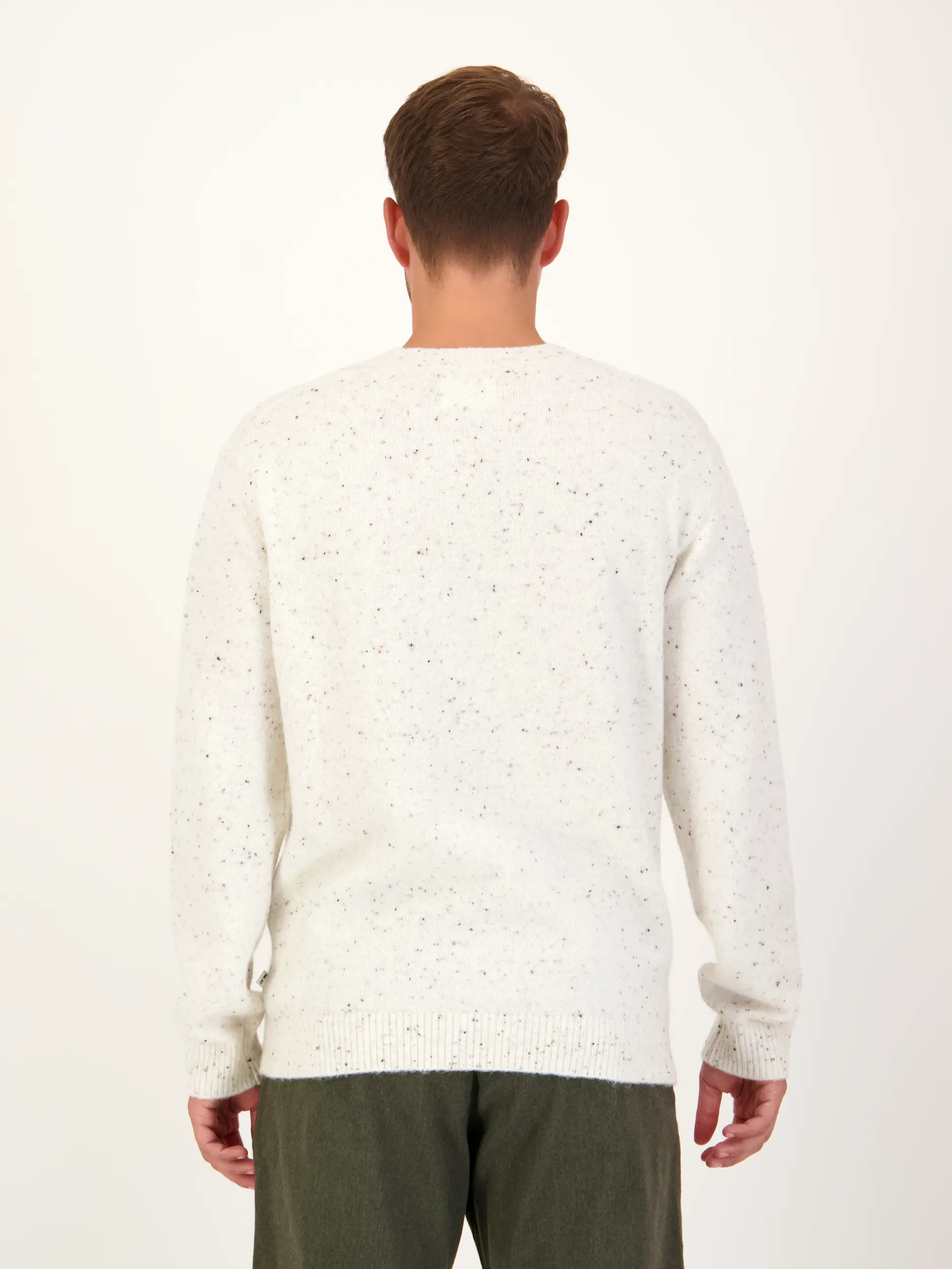 Gepunkteter Pullover 'Lee' aus Woll-Mix langarm - Artikel Rückseite getragen von einem Modell - Farbe: Creme