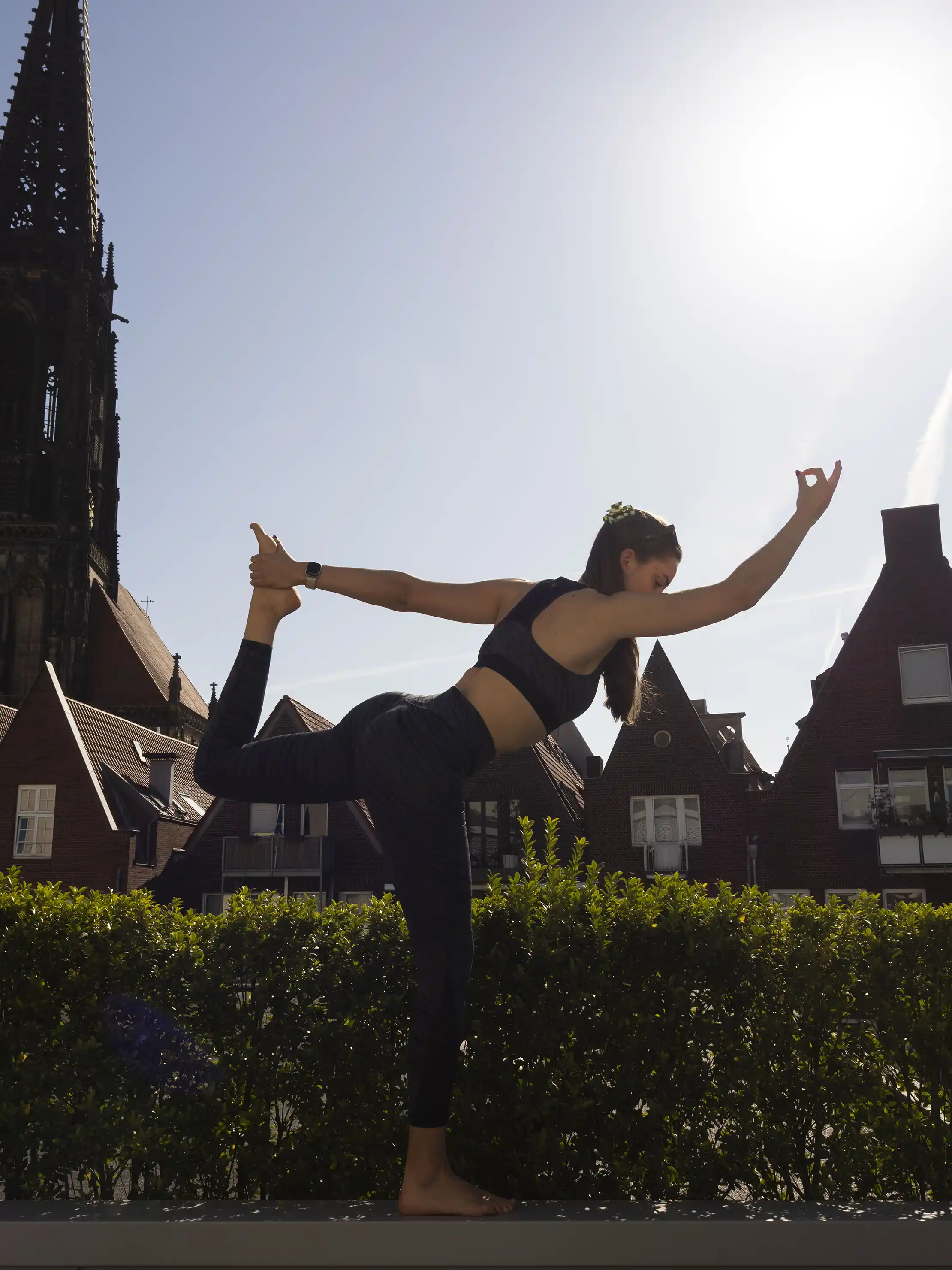 GiebelYoga mit Strong Paterners