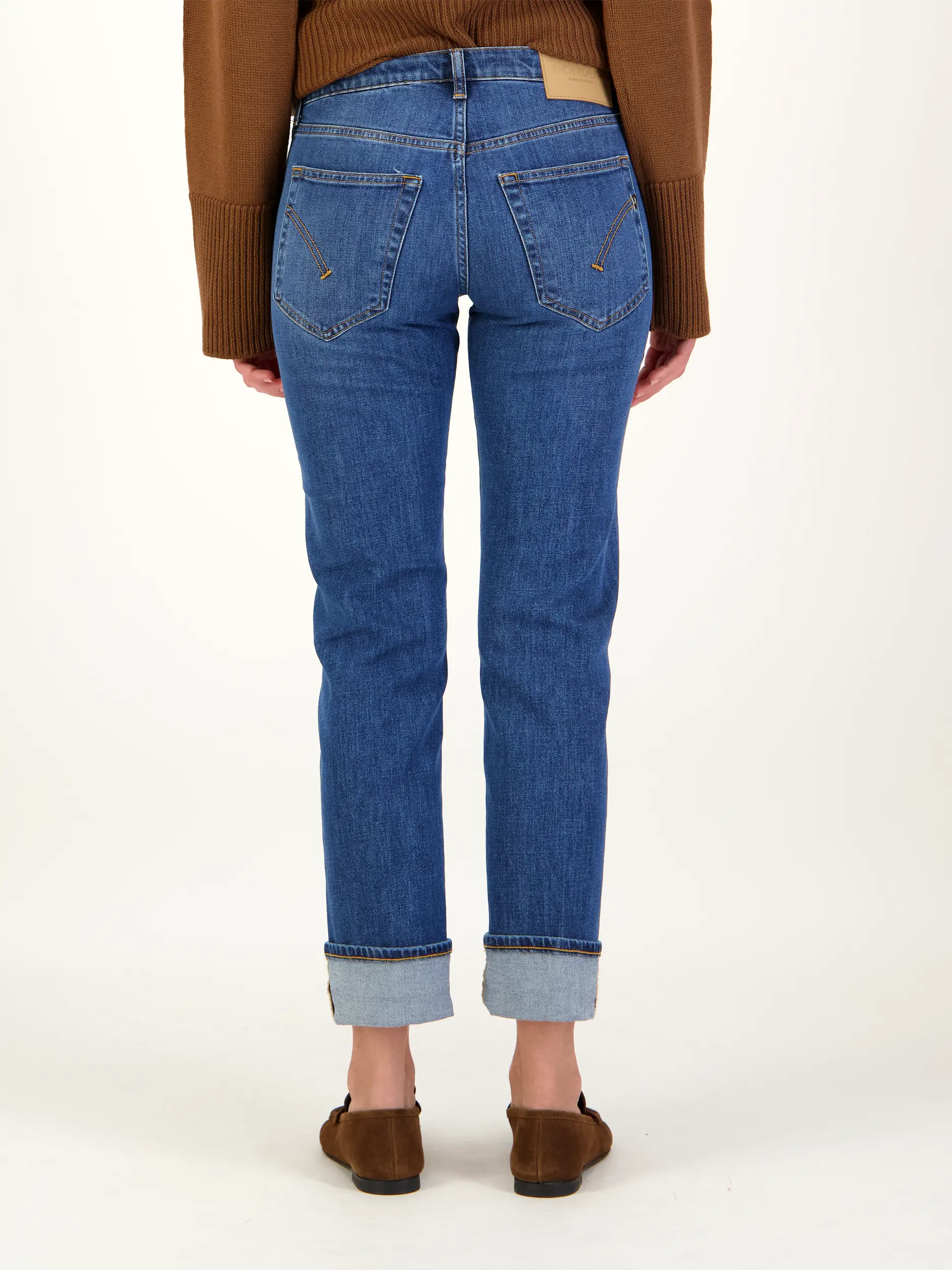 Mid Rise Slim Fit Jeans 'Coco' - Artikel Rückseite getragen von einem Modell