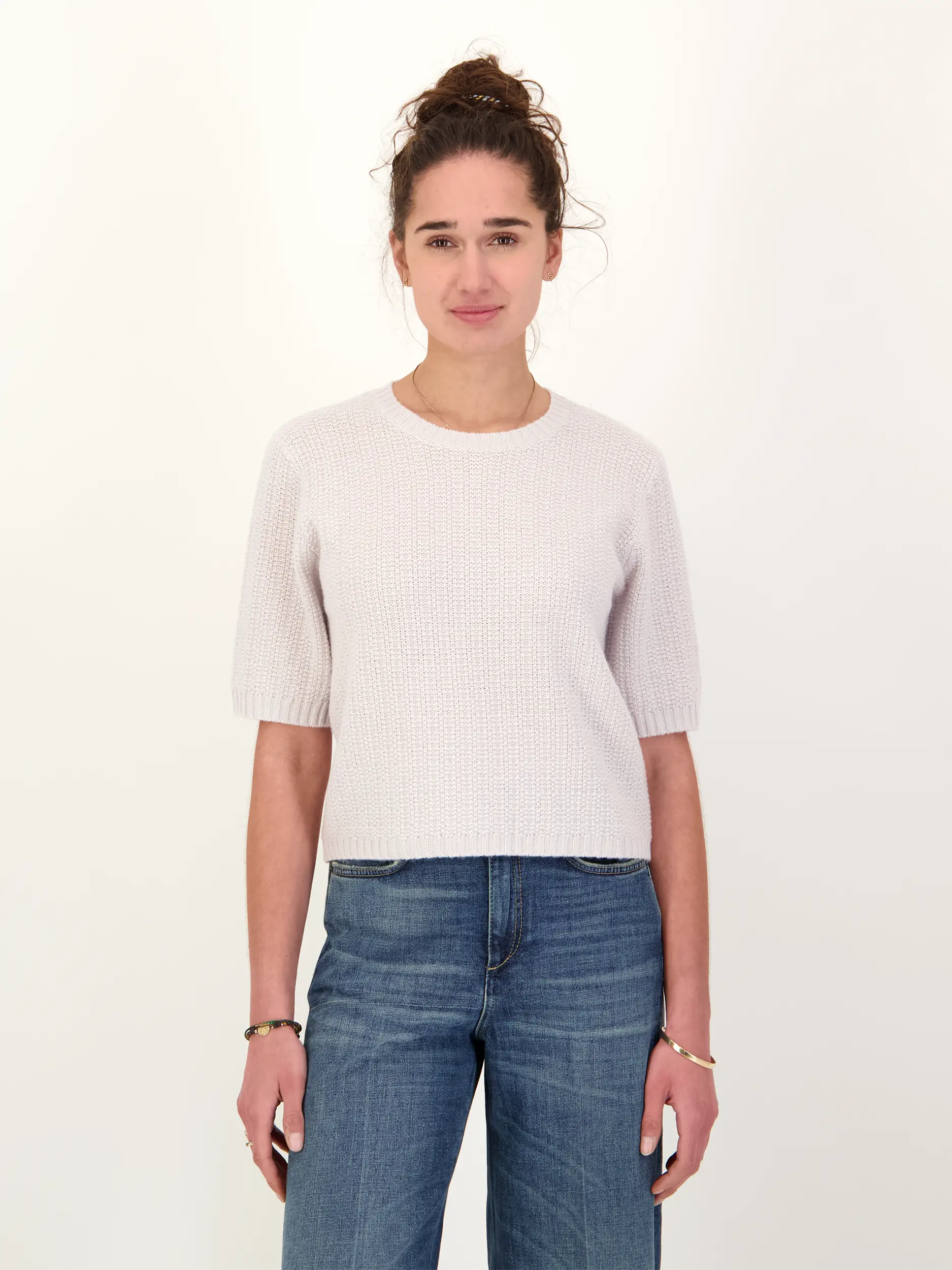 Pullover Kurzarm  - Artikel Vorderseite getragen von einem Modell - Farbe: Grau