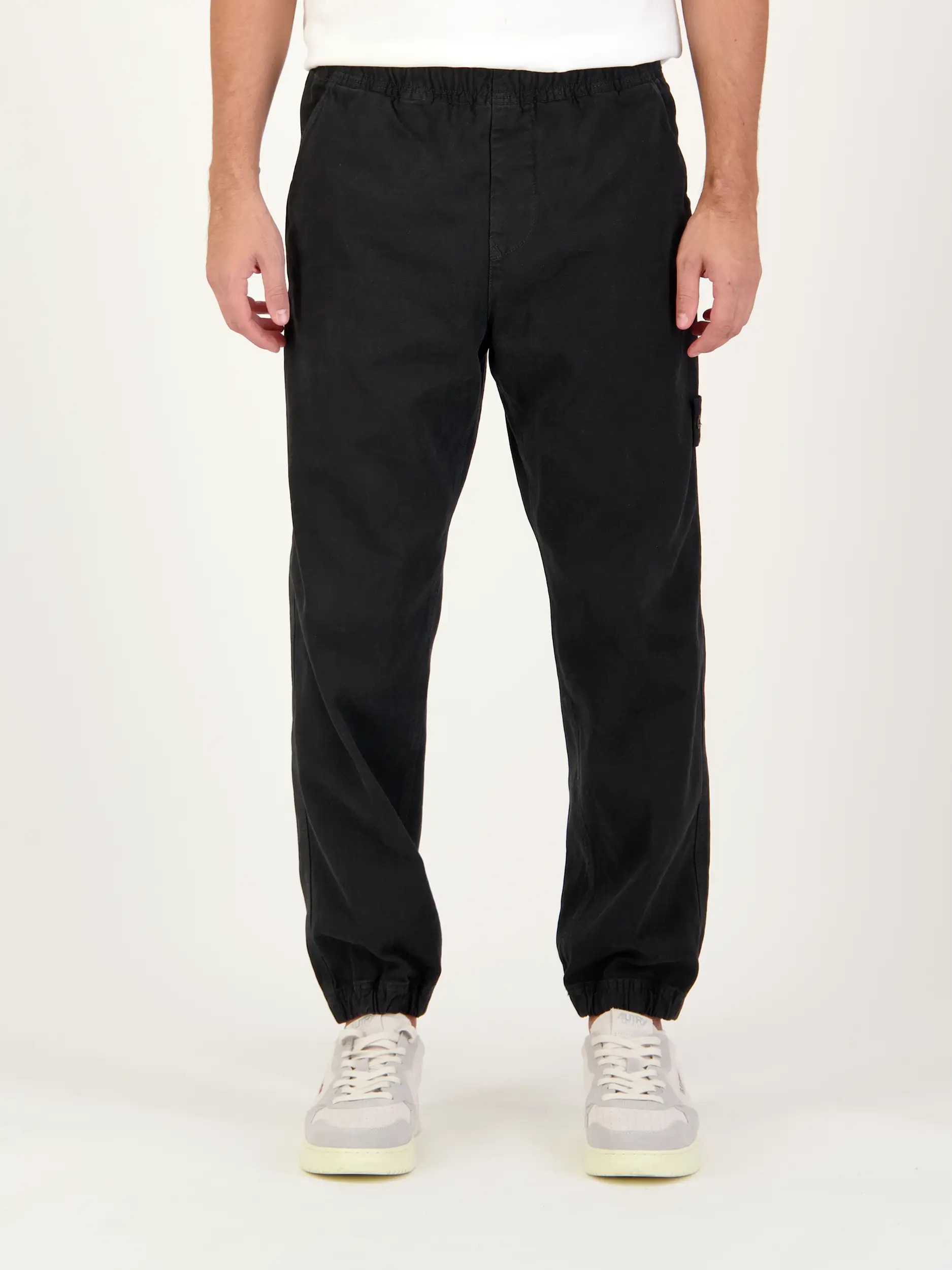 Hose - Artikel Vorderseite getragen von einem Modell - Farbe: Schwarz