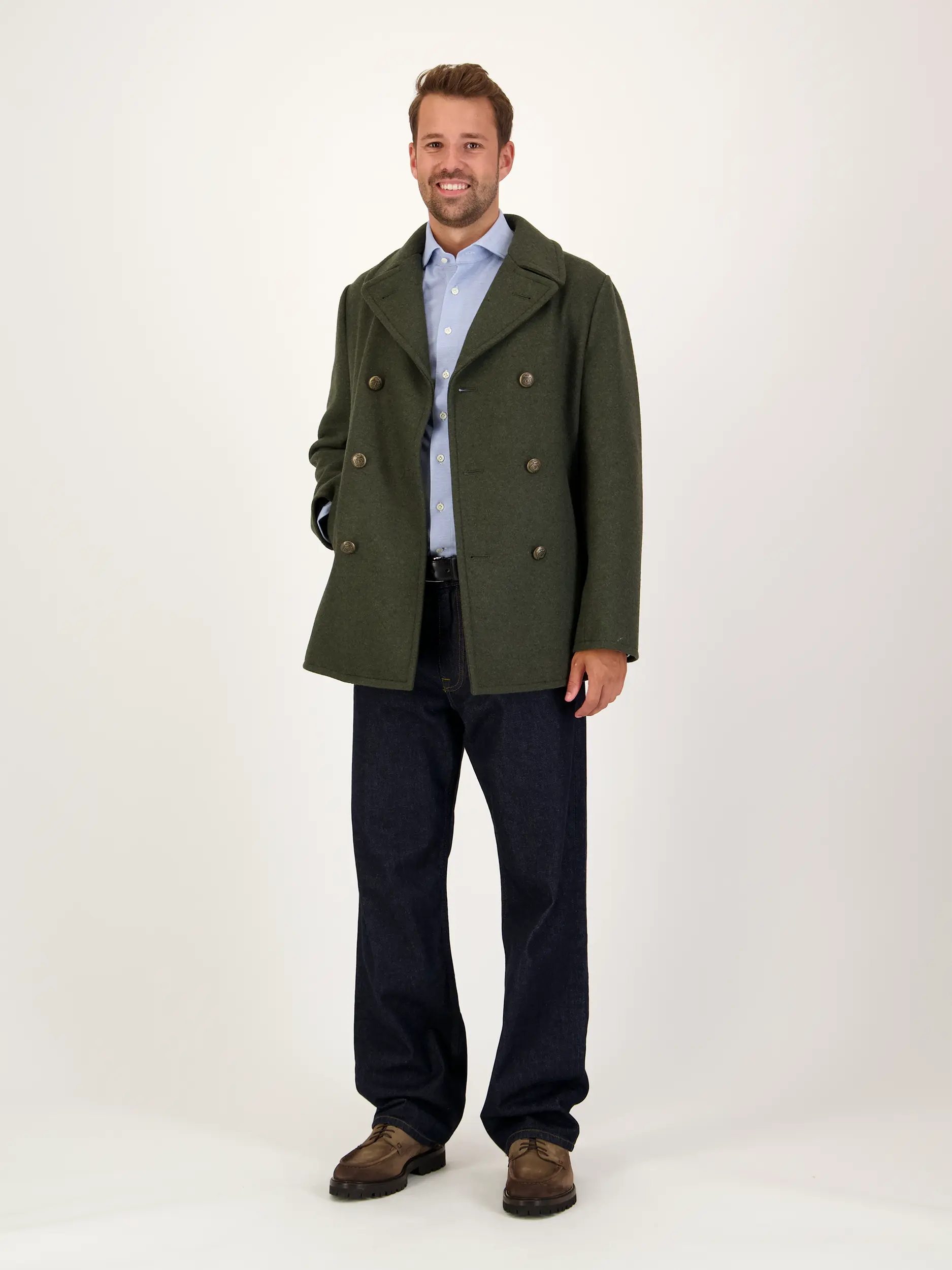 Jacke aus Woll-Mix - Artikel Teil eines Outfits getragen von einem Modell - Farbe: Grün