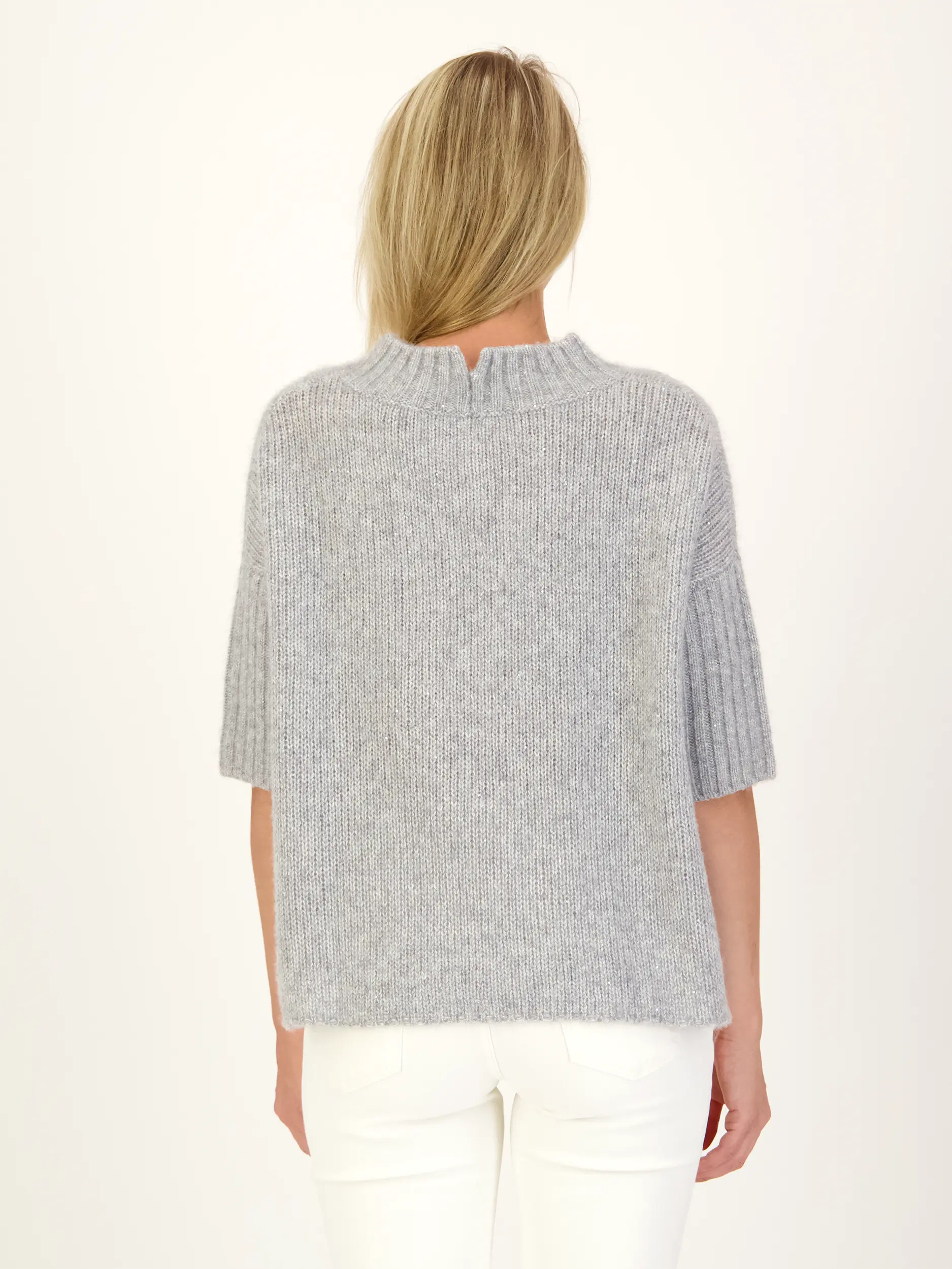 Pullover aus Kaschmir 3/4-Arm - Artikel Rückseite getragen von einem Modell