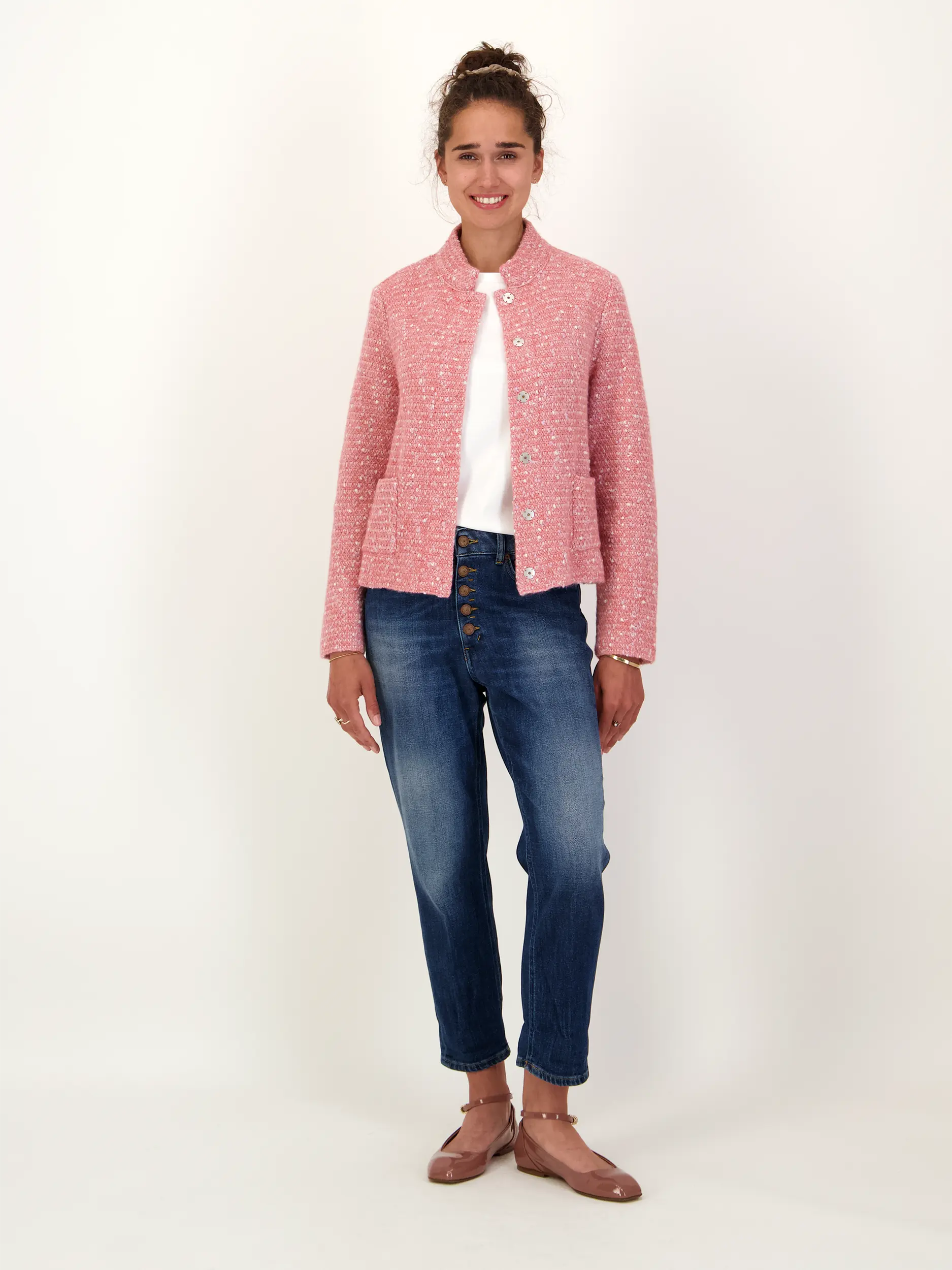 Jacke aus Woll-Mix - Artikel Teil eines Outfits getragen von einem Modell