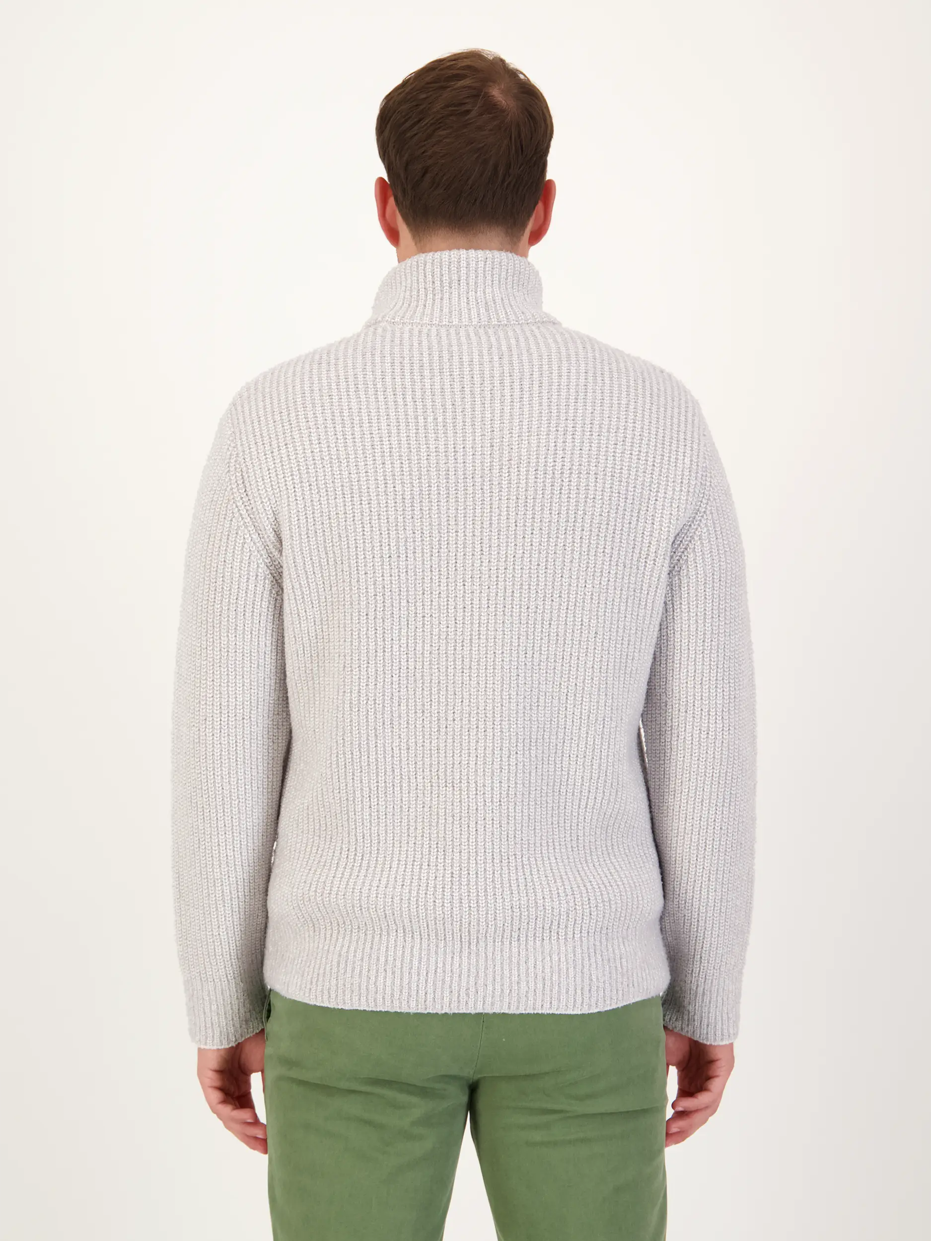 Pullover mit Troyerkragen aus Woll-Mix langarm - Artikel Rückseite getragen von einem Modell - Farbe: Grau