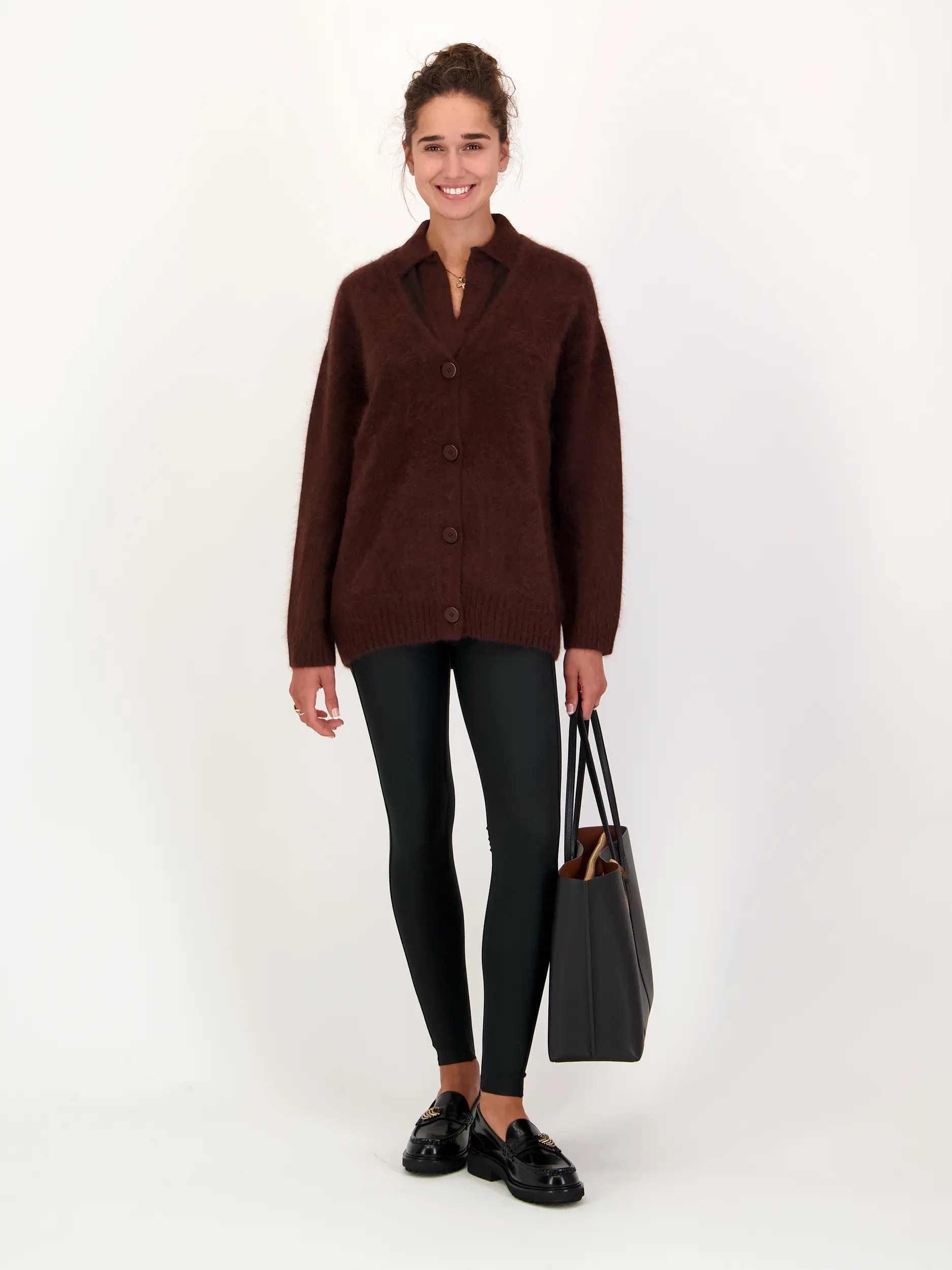 Pullover 'Merino Romance' aus Wolle kurzarm - Artikel Teil eines Outfits getragen von einem Modell - Farbe: Braun
