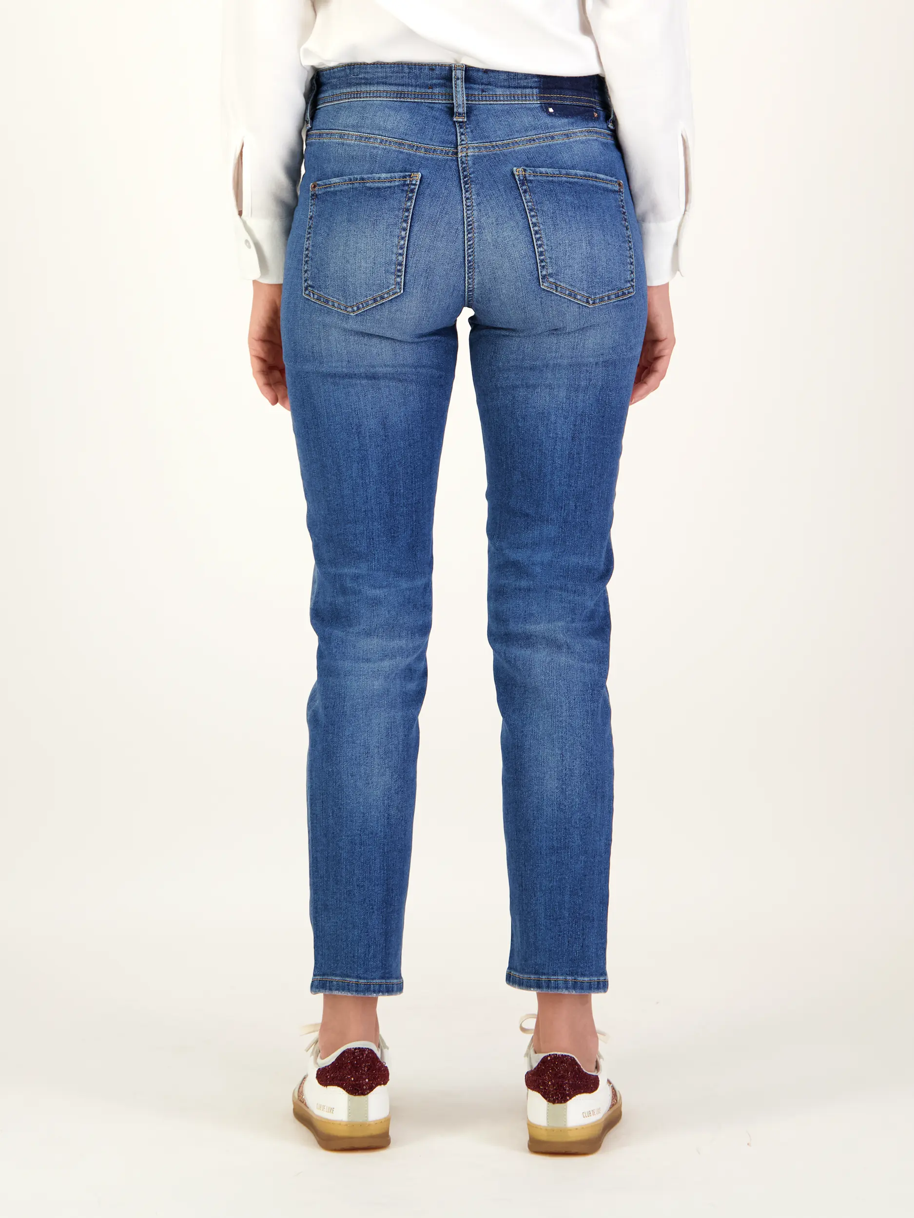 High Rise Slim Fit Jeans 'Piper Cropped' - Artikel Rückseite getragen von einem Modell