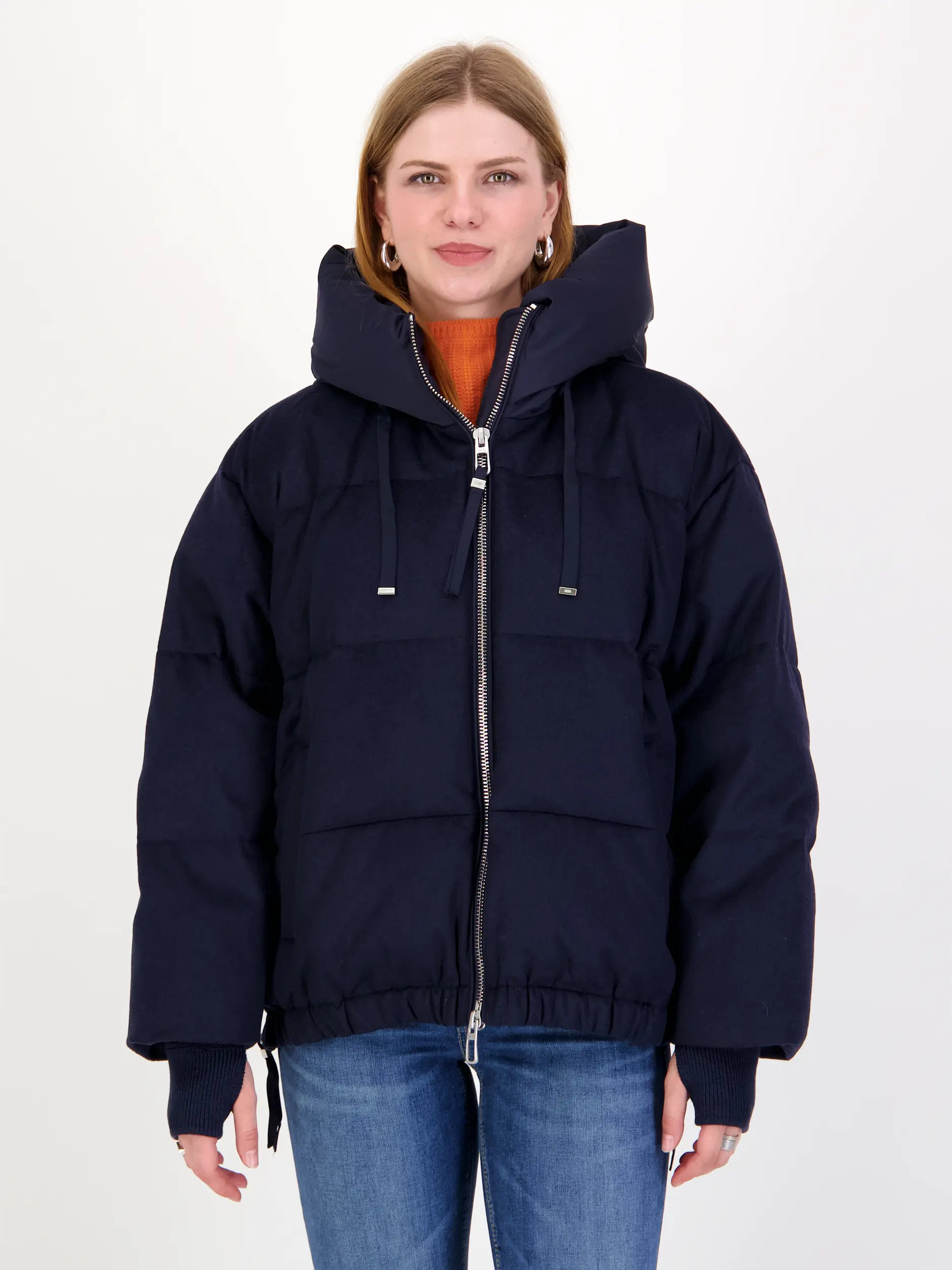 Jacke - Artikel Vorderseite getragen von einem Modell - Farbe: Blau