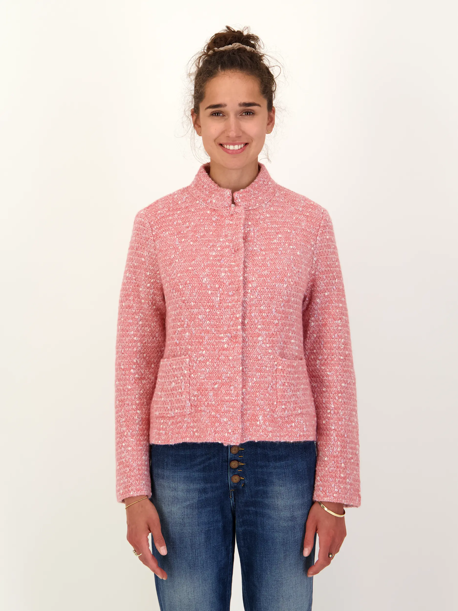 Jacke aus Woll-Mix - Artikel Vorderseite getragen von einem Modell