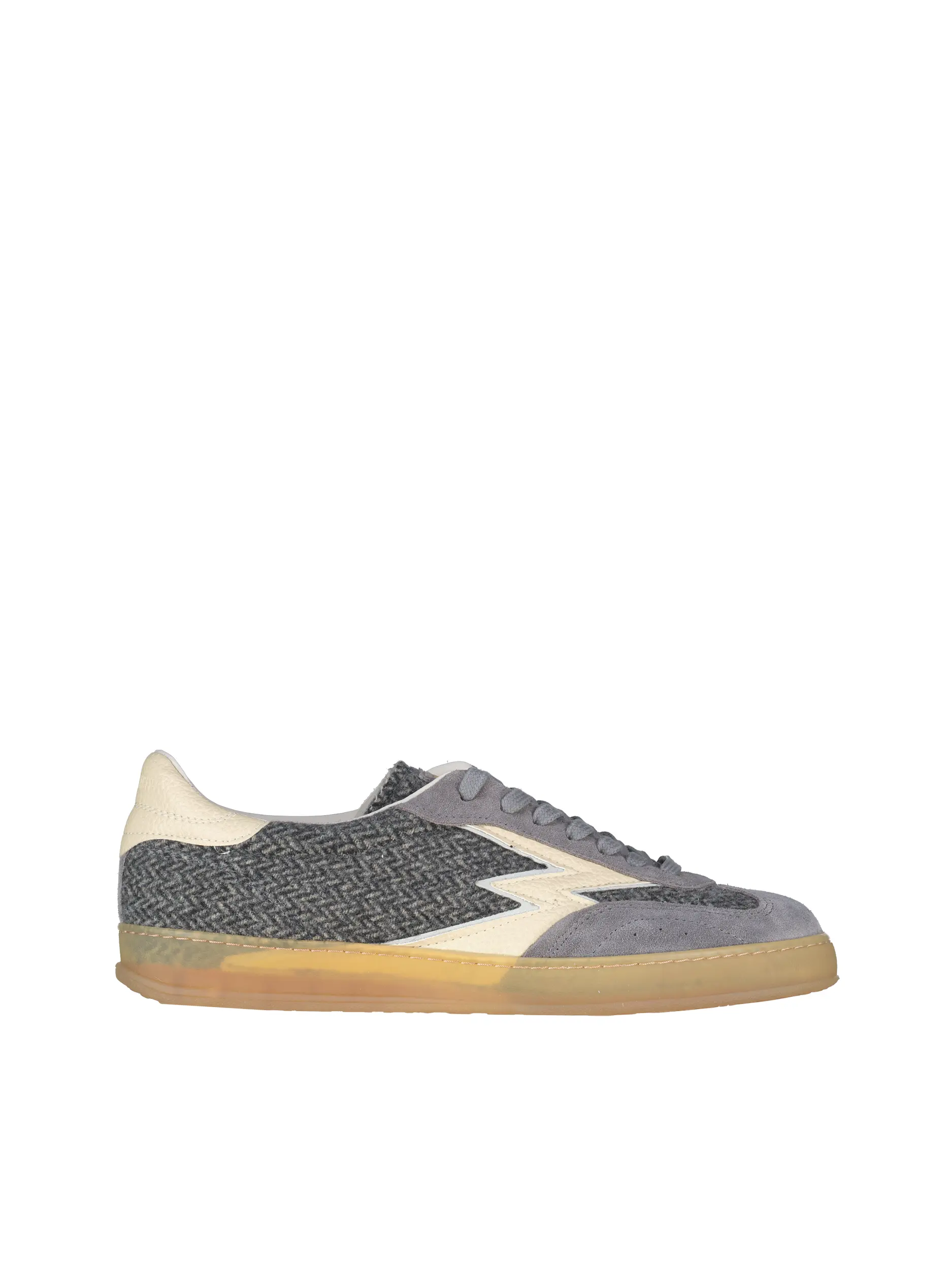 Sneaker aus Wildleder - Artikel Vorderseite
