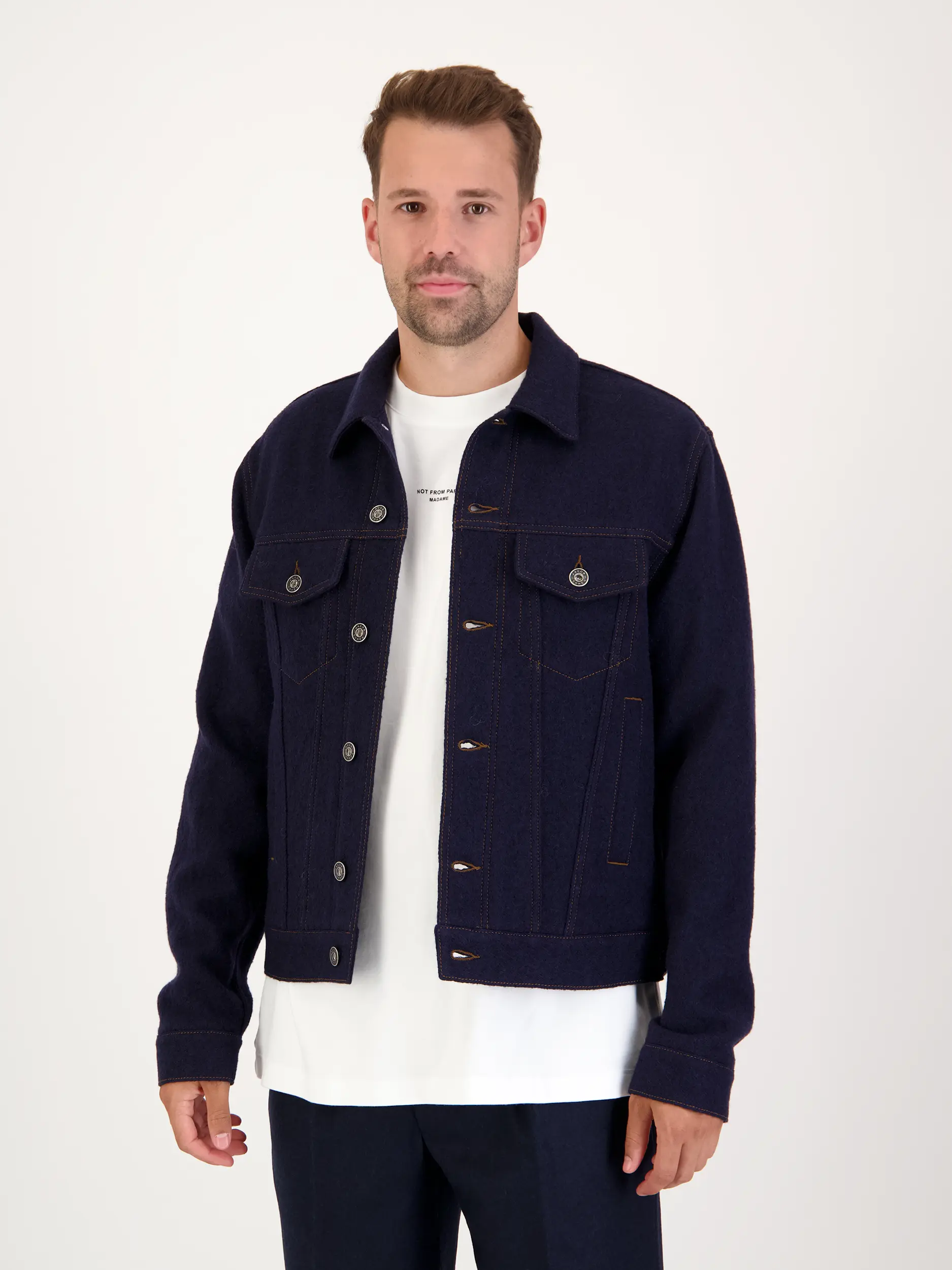 Wolljacke - Artikel Vorderseite getragen von einem Modell - Farbe: Blau
