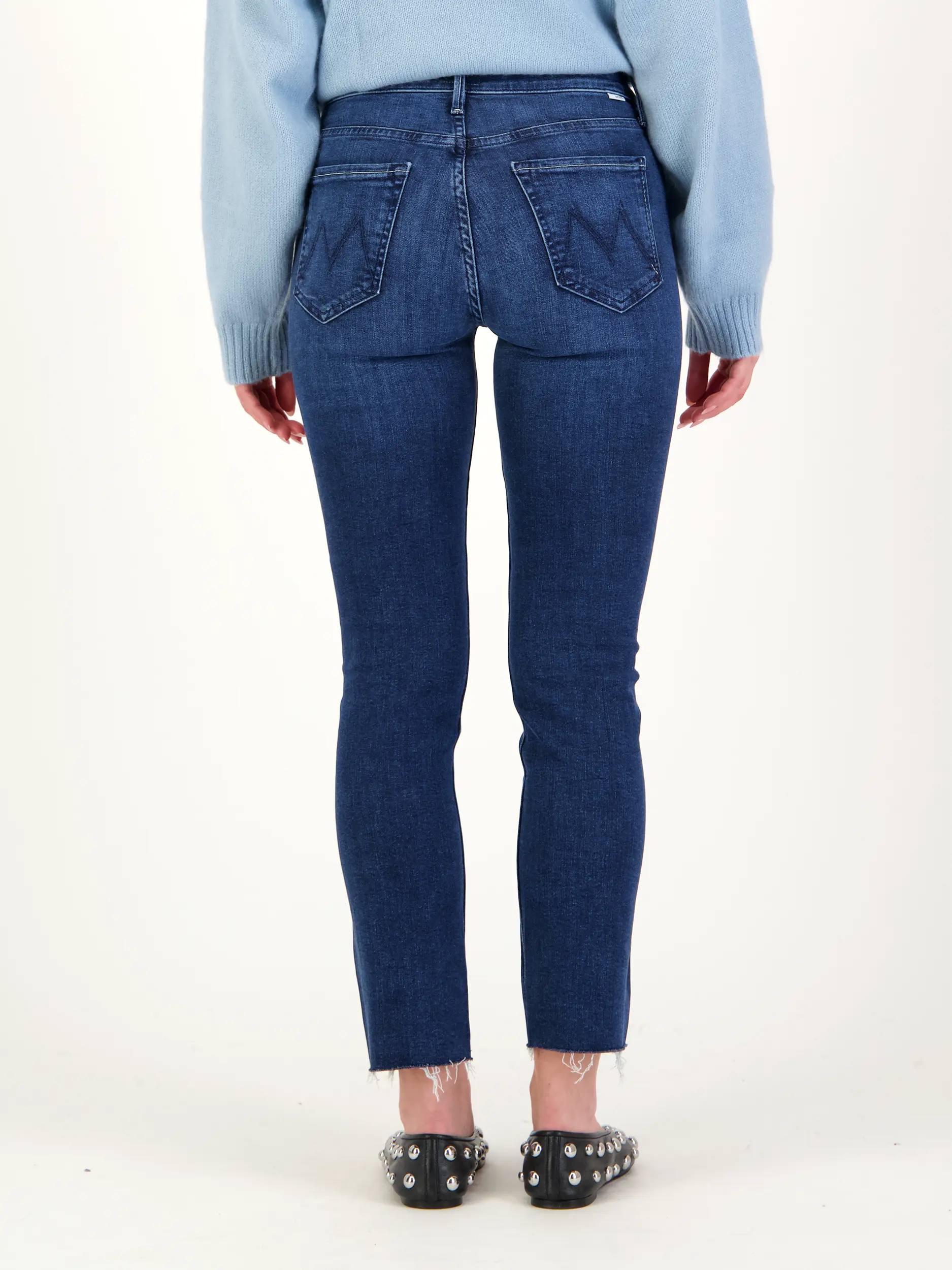 Mid Rise Straight Leg Jeans 'Dazzler Ankle Fray' - Artikel Rückseite getragen von einem Modell - Farbe: Blau