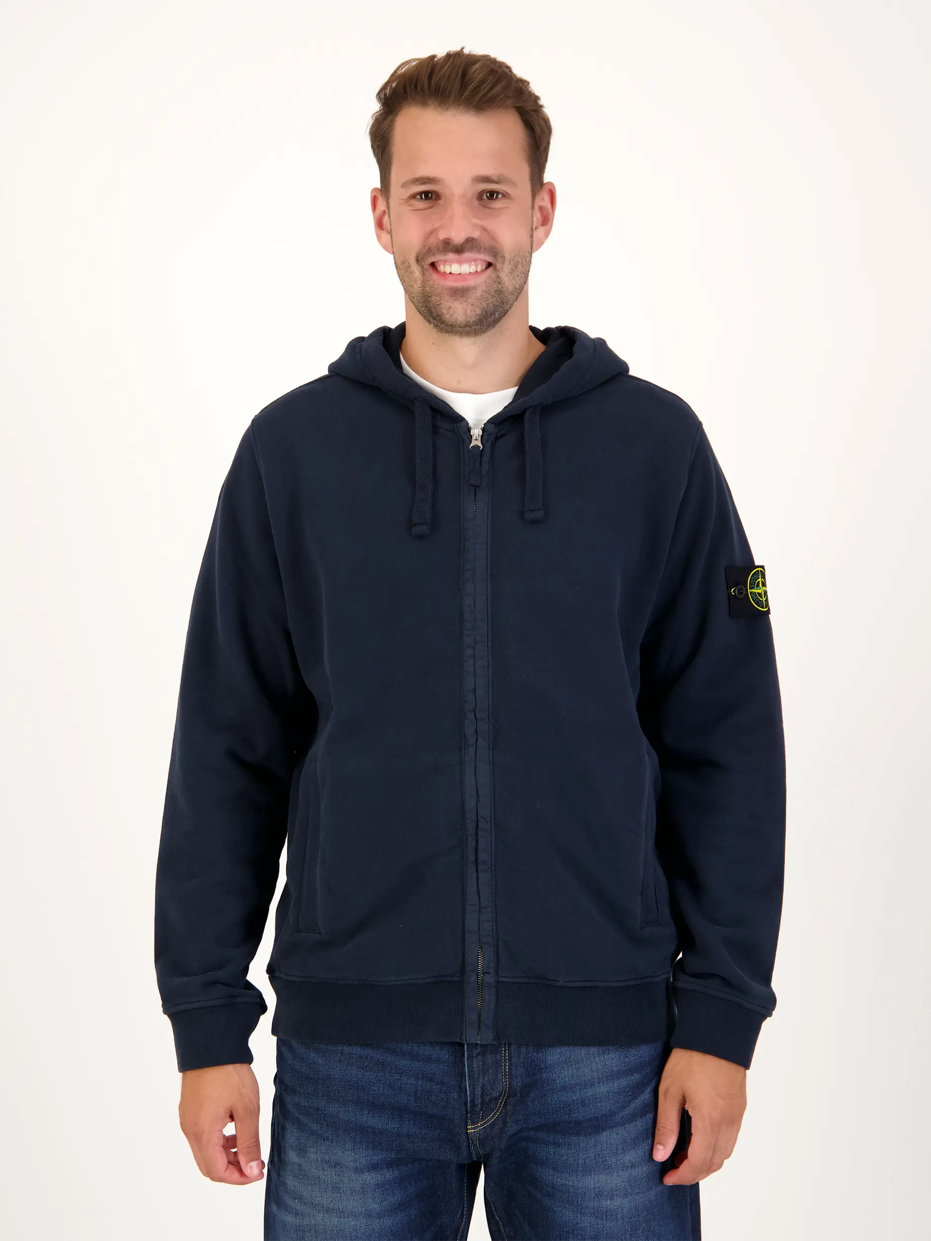 Sweatjacke - Artikel Vorderseite getragen von einem Modell - Farbe: Blau