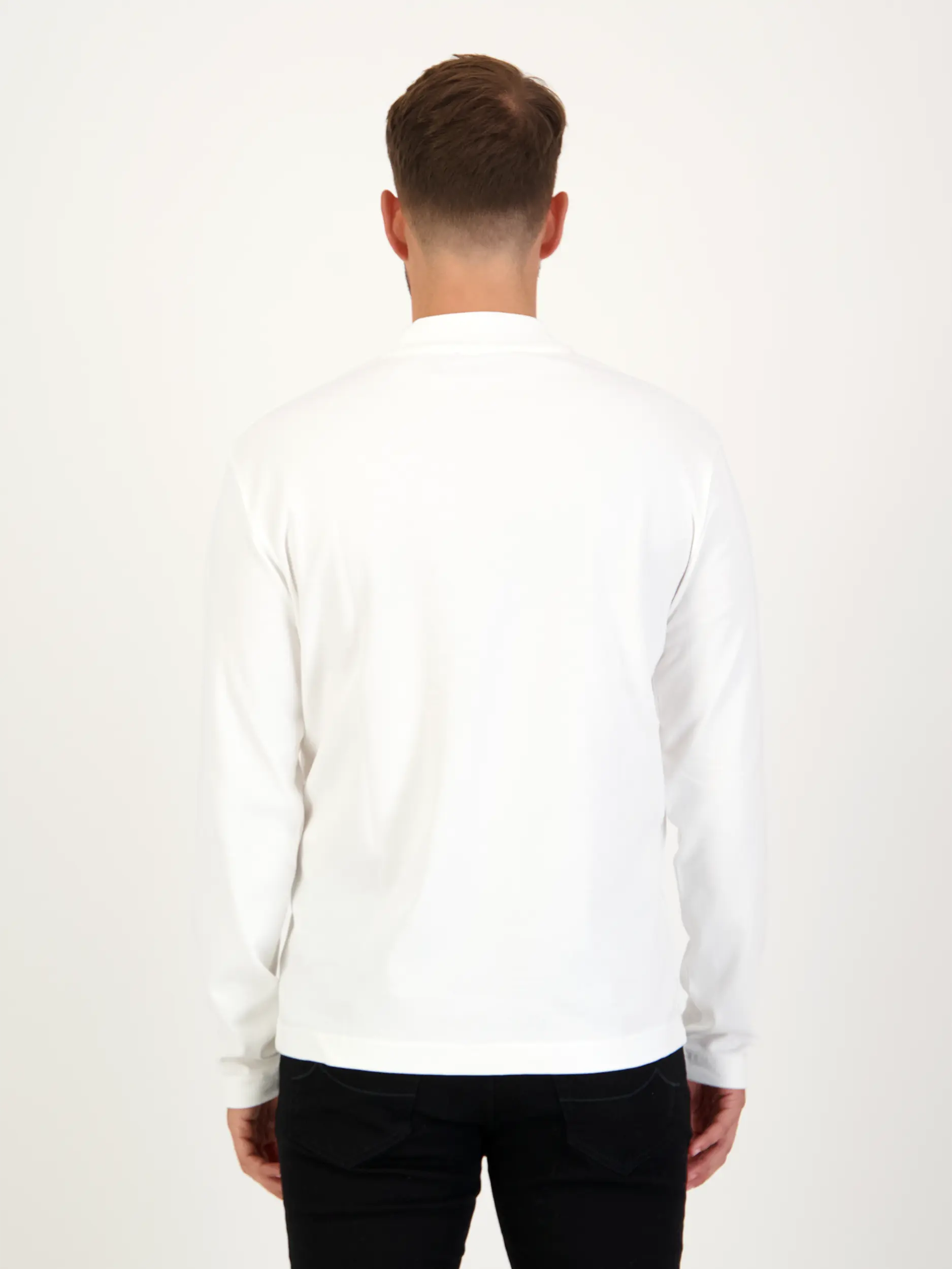Langarmshirt 'Moritzo' - Artikel Rückseite getragen von einem Modell - Farbe: Creme