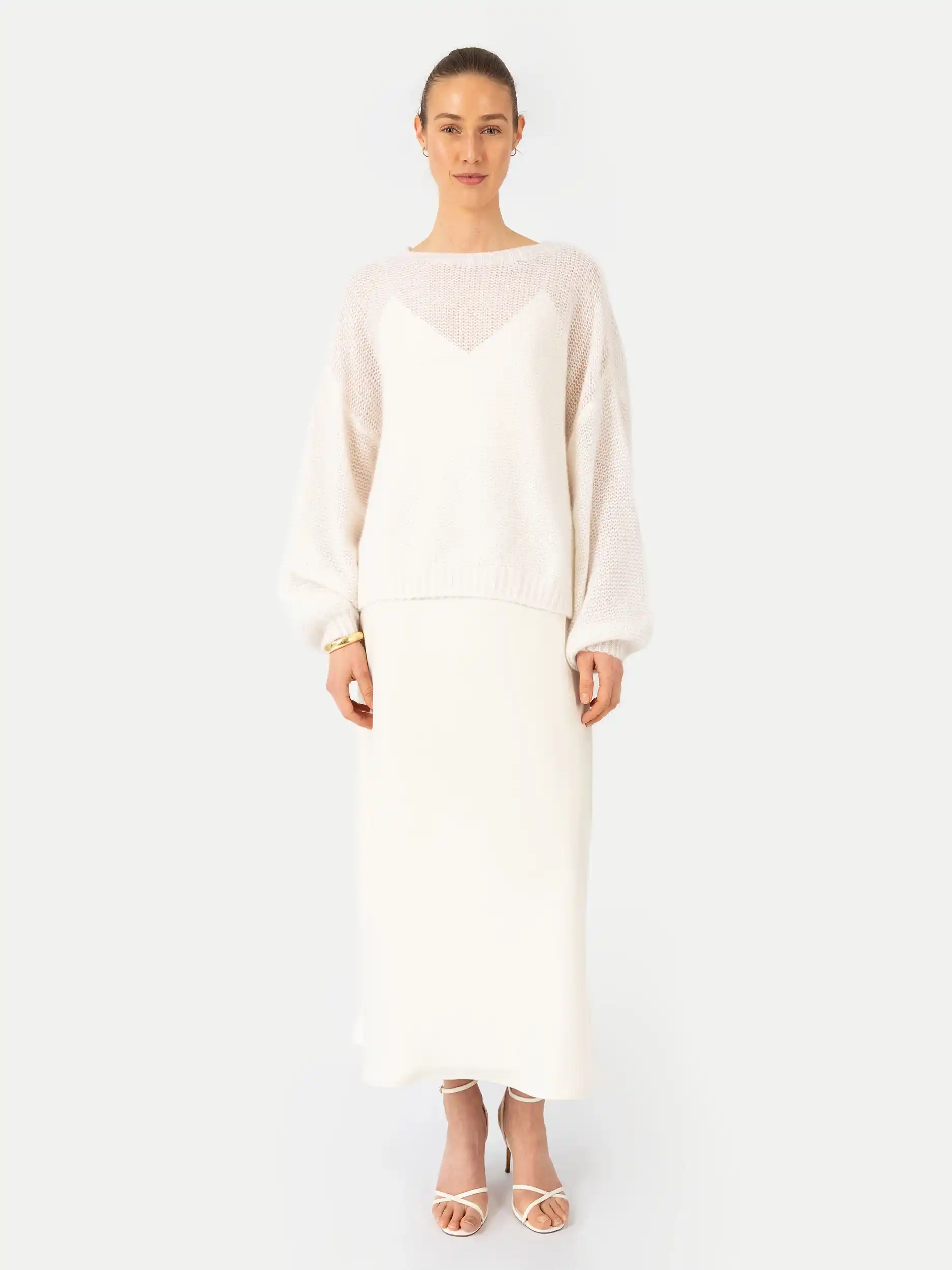 Pullover 'Josefine' langarm aus Kaschmir-Mix - Artikel Vorderseite getragen von einem Modell - Farbe: Creme