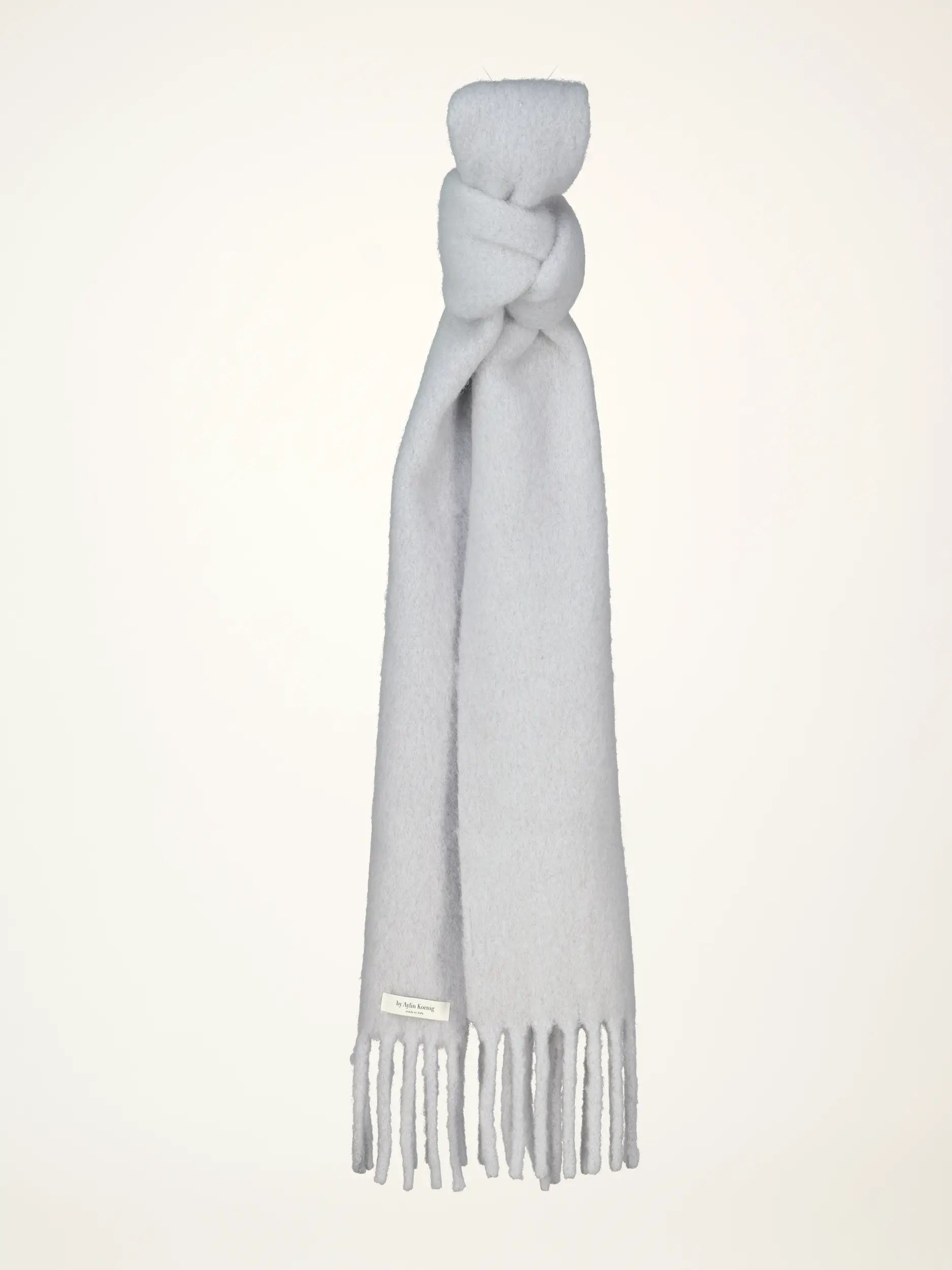 Schal 'Blankie' aus Alpaka - Artikelansicht - Farbe: Grau Schal 'Blankie' aus Alpaka - Artikelansicht - Farbe: Grau