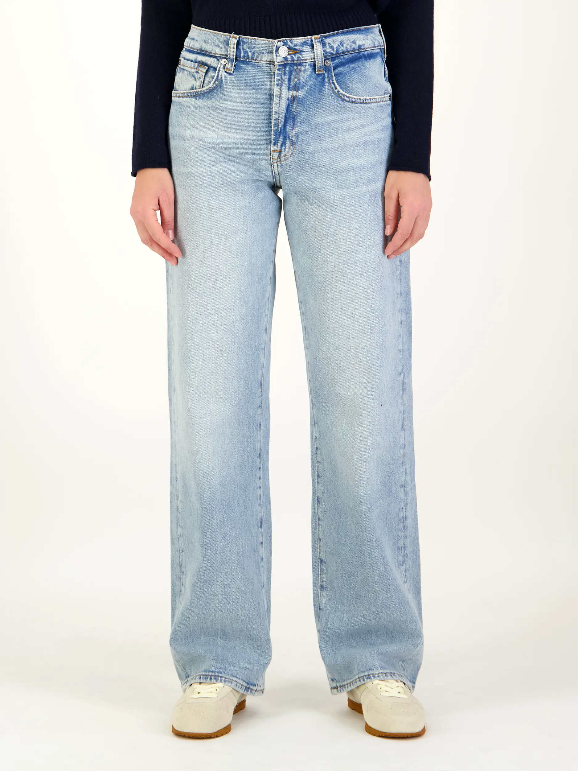 High Rise Straight Leg Jeans 'Tess Trouser Radar' - Artikel Vorderseite getragen von einem Modell