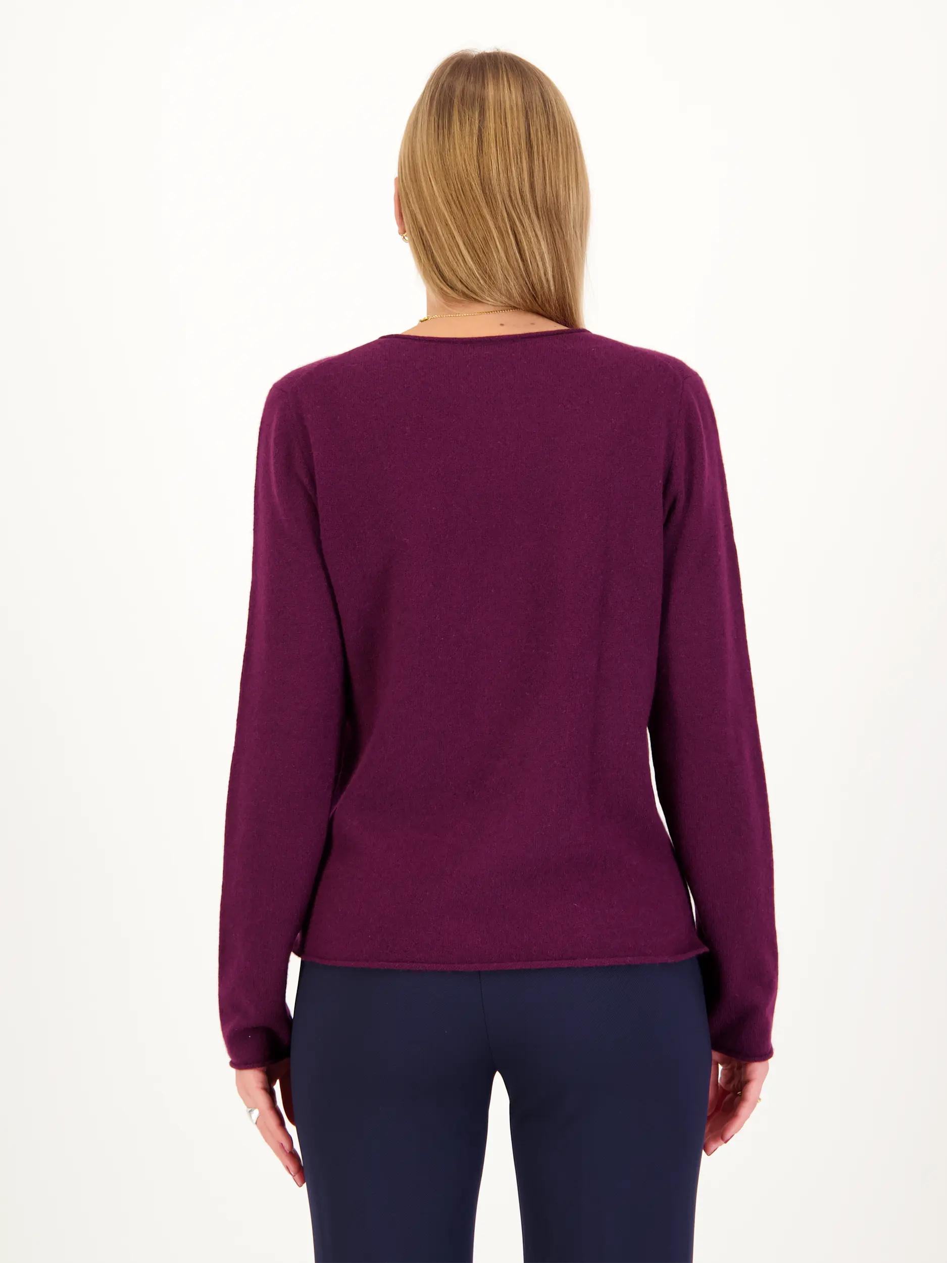 Pullover aus Kaschmir langarm - Artikel Rückseite getragen von einem Modell - Farbe: Rot