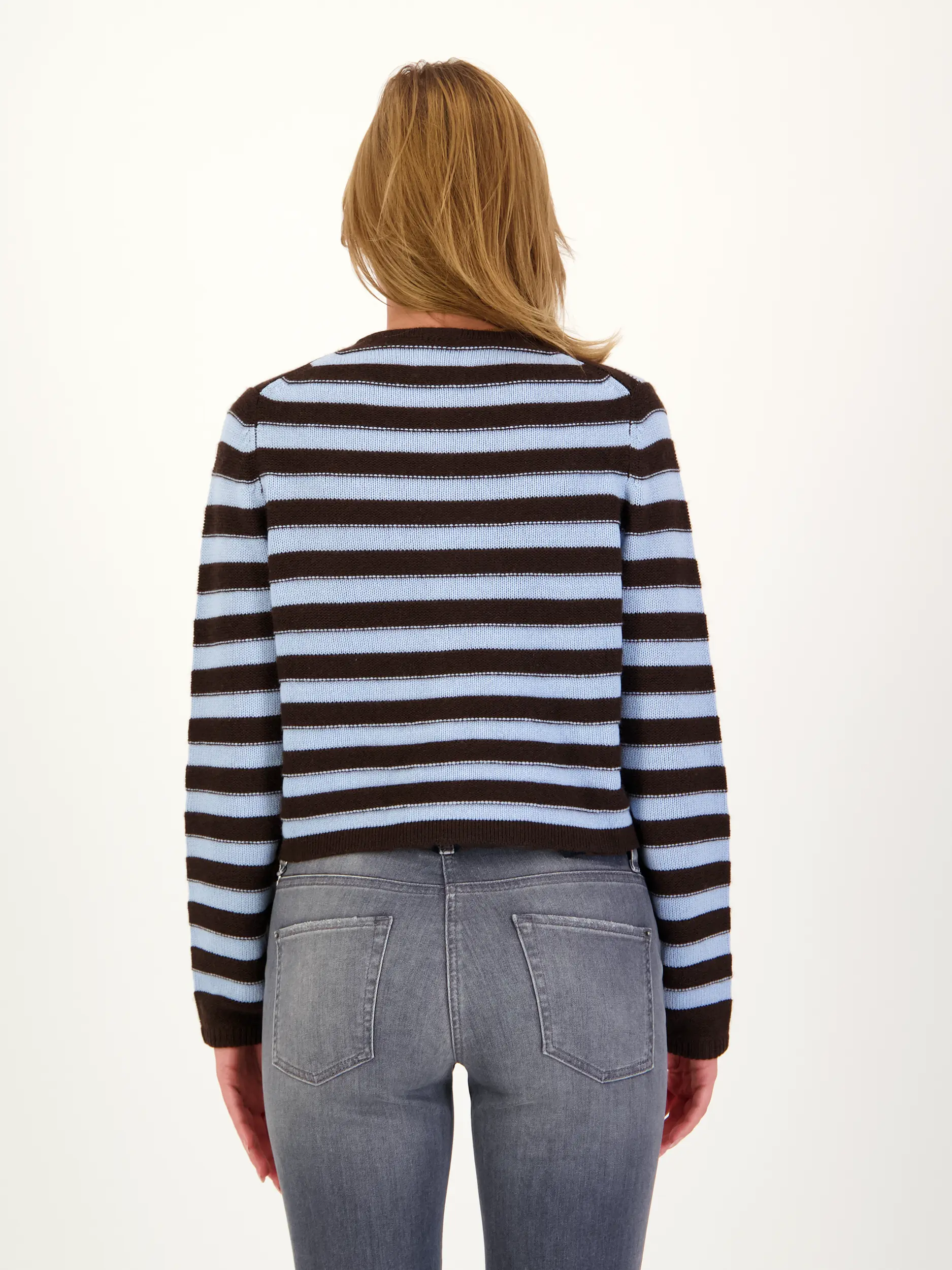 Gestreifte Strickjacke aus Wolle - Artikel Rückseite getragen von einem Modell