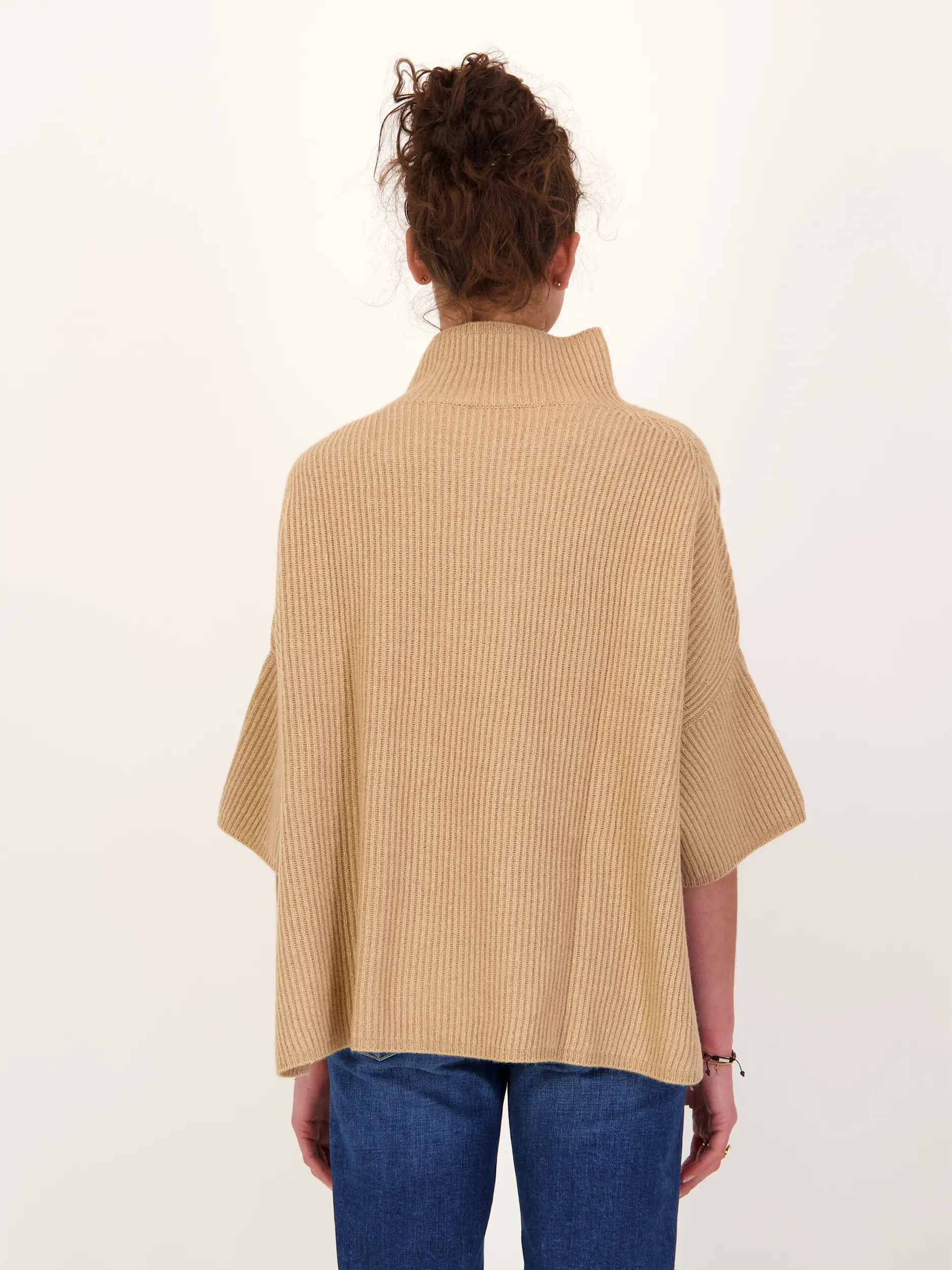 Pullover aus Wolle 3/4-Arm - Artikel Rückseite getragen von einem Modell - Farbe: Braun
