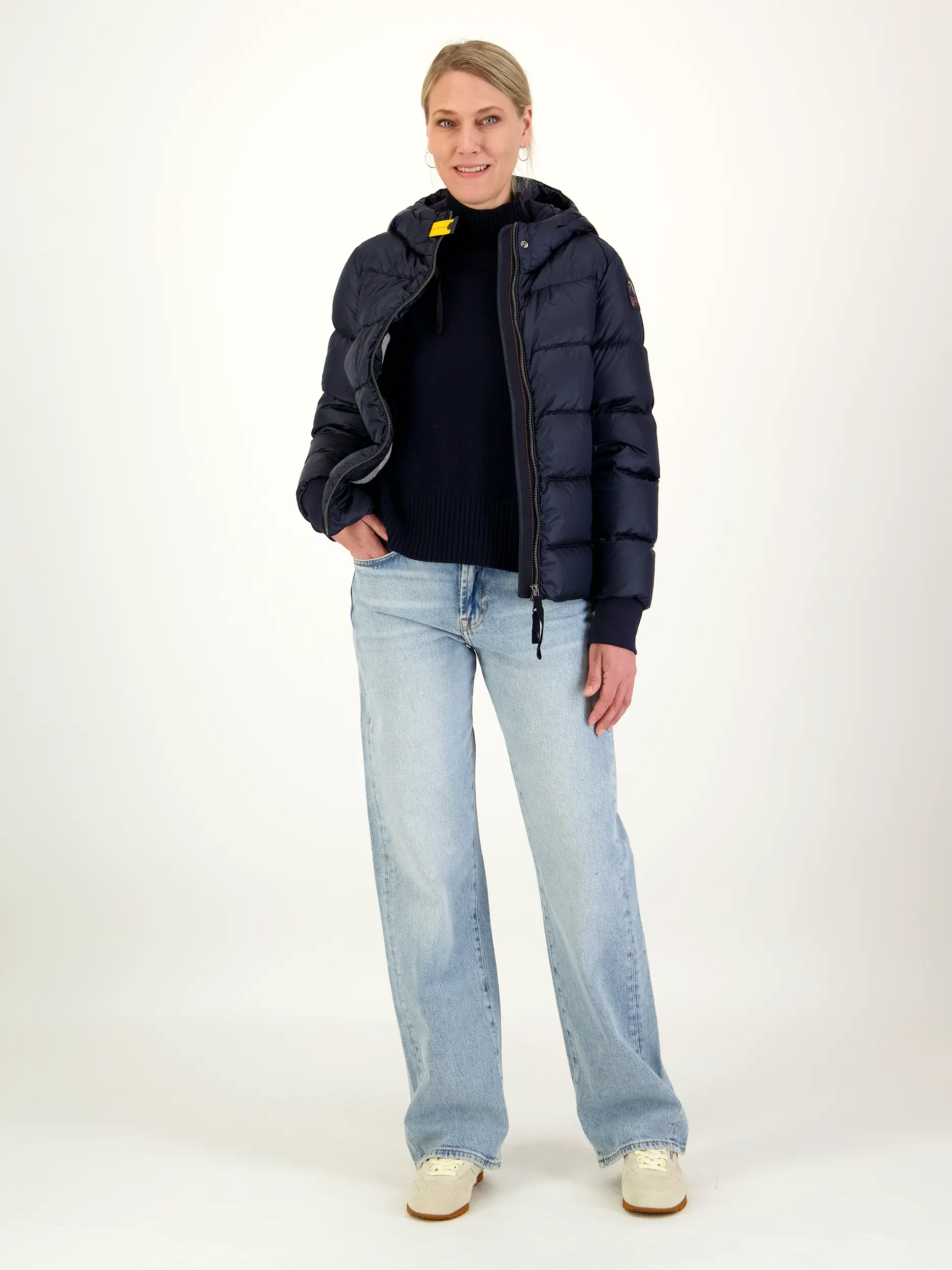 High Rise Straight Leg Jeans 'Tess Trouser Radar' - Artikel Teil eines Outfits getragen von einem Modell