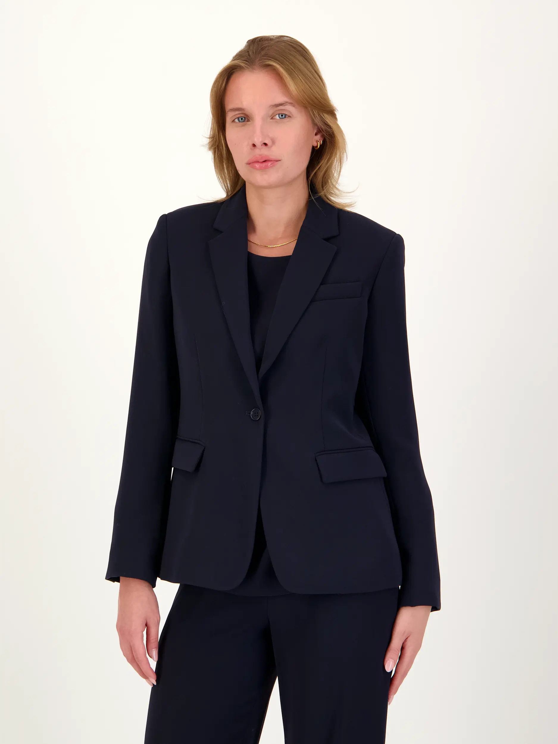 Blazer - Artikel Vorderseite getragen von einem Modell - Farbe: Blau