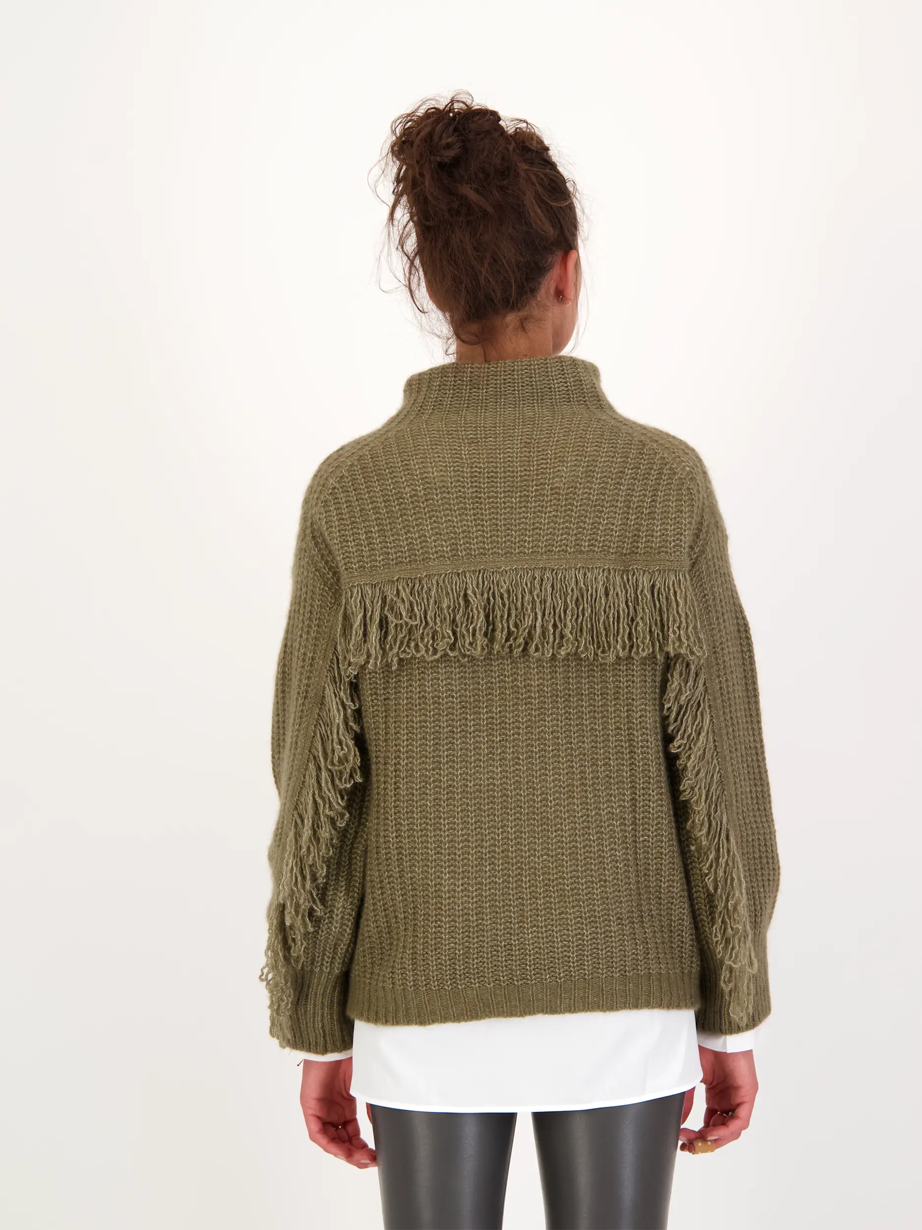 Pullover aus Kaschmir-Mix  - Artikel Rückseite getragen von einem Modell - Farbe: Grün