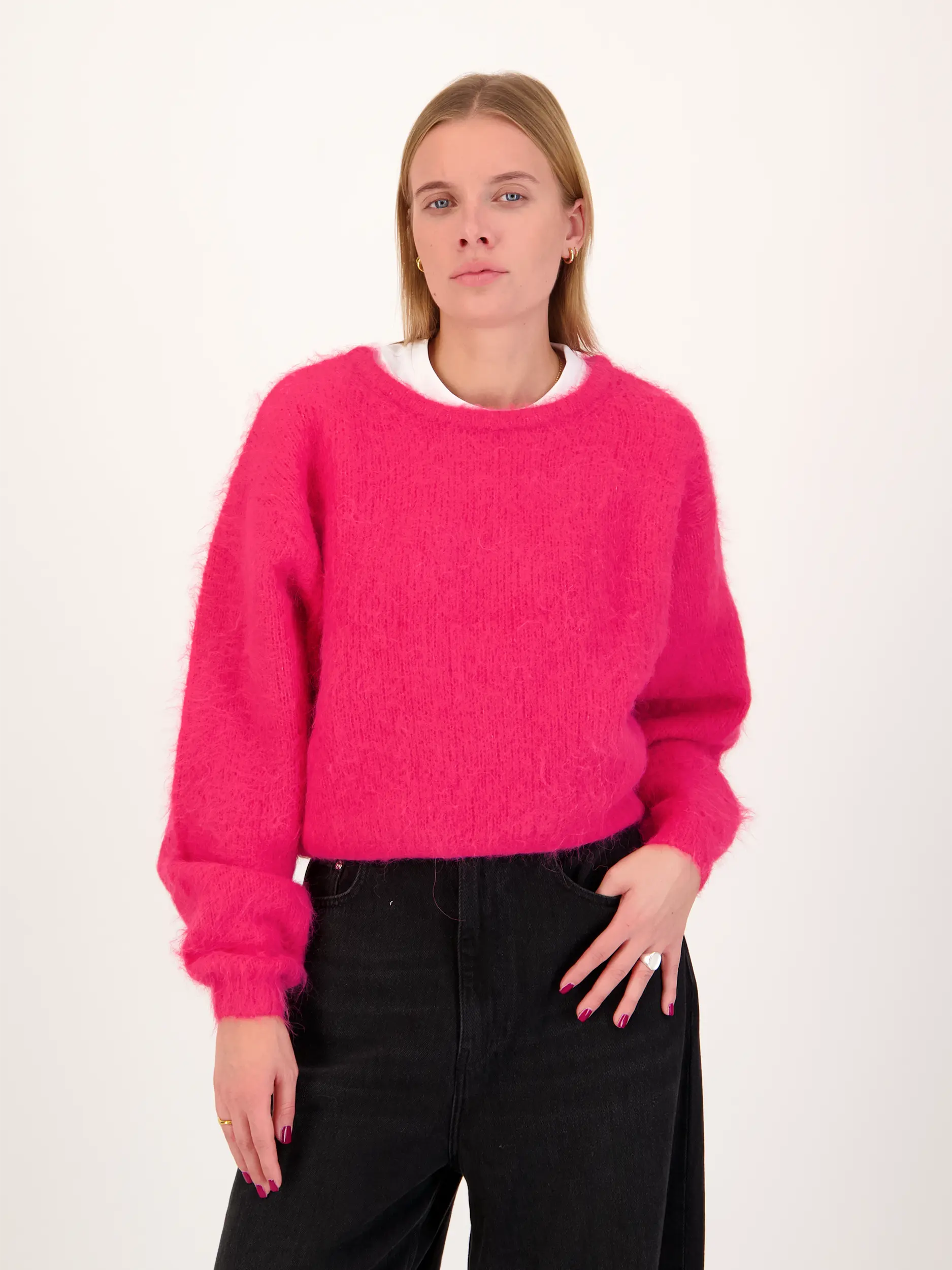 Oversized Pullover aus Alpaka-Mix langarm - Artikel Vorderseite getragen von einem Modell - Farbe: Rosa&Pink