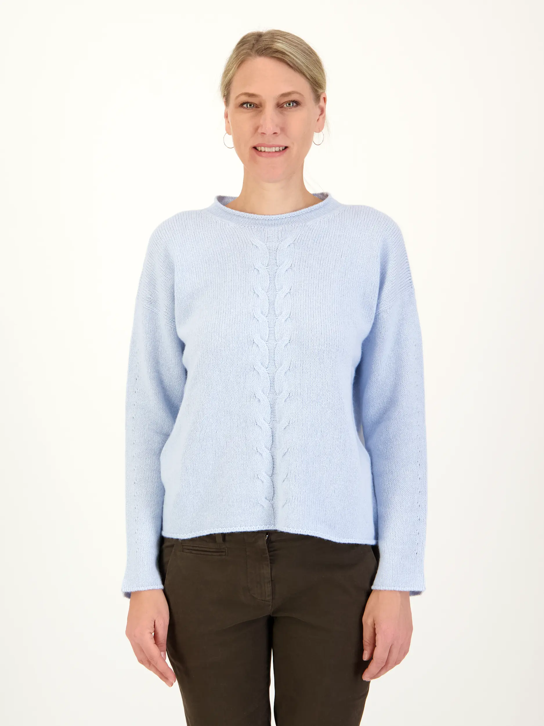 Pullover aus Woll-Mix langarm - Artikel Vorderseite getragen von einem Modell