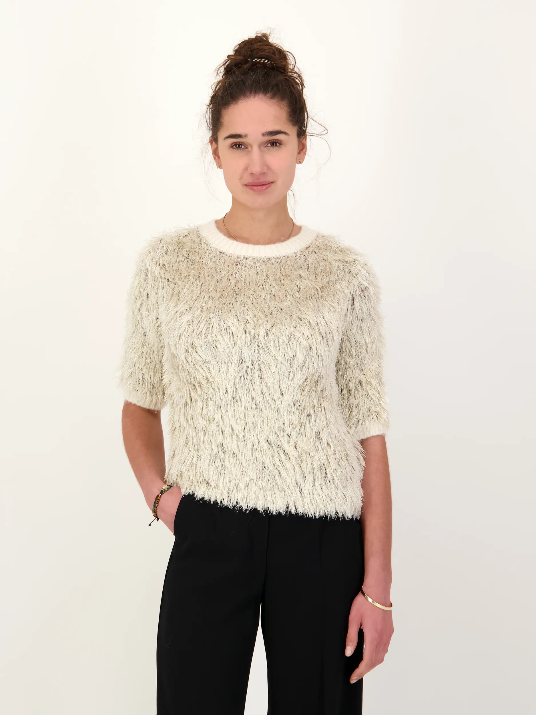 Pullover kurzarm - Artikel Vorderseite getragen von einem Modell - Farbe: Creme