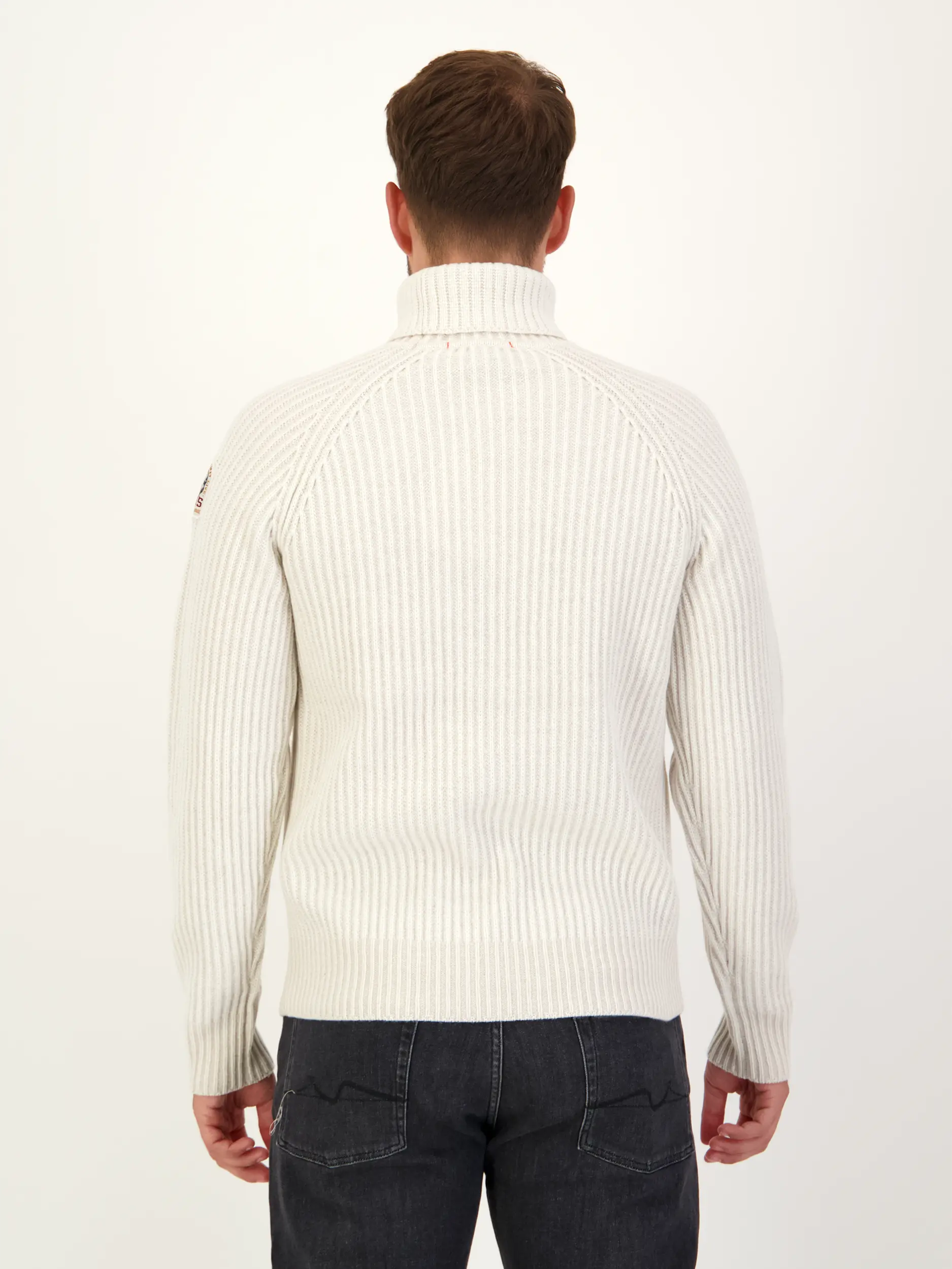 Rollkragenpullover 'Ettore' aus Merinowolle - Artikel Rückseite getragen von einem Modell - Farbe: Creme