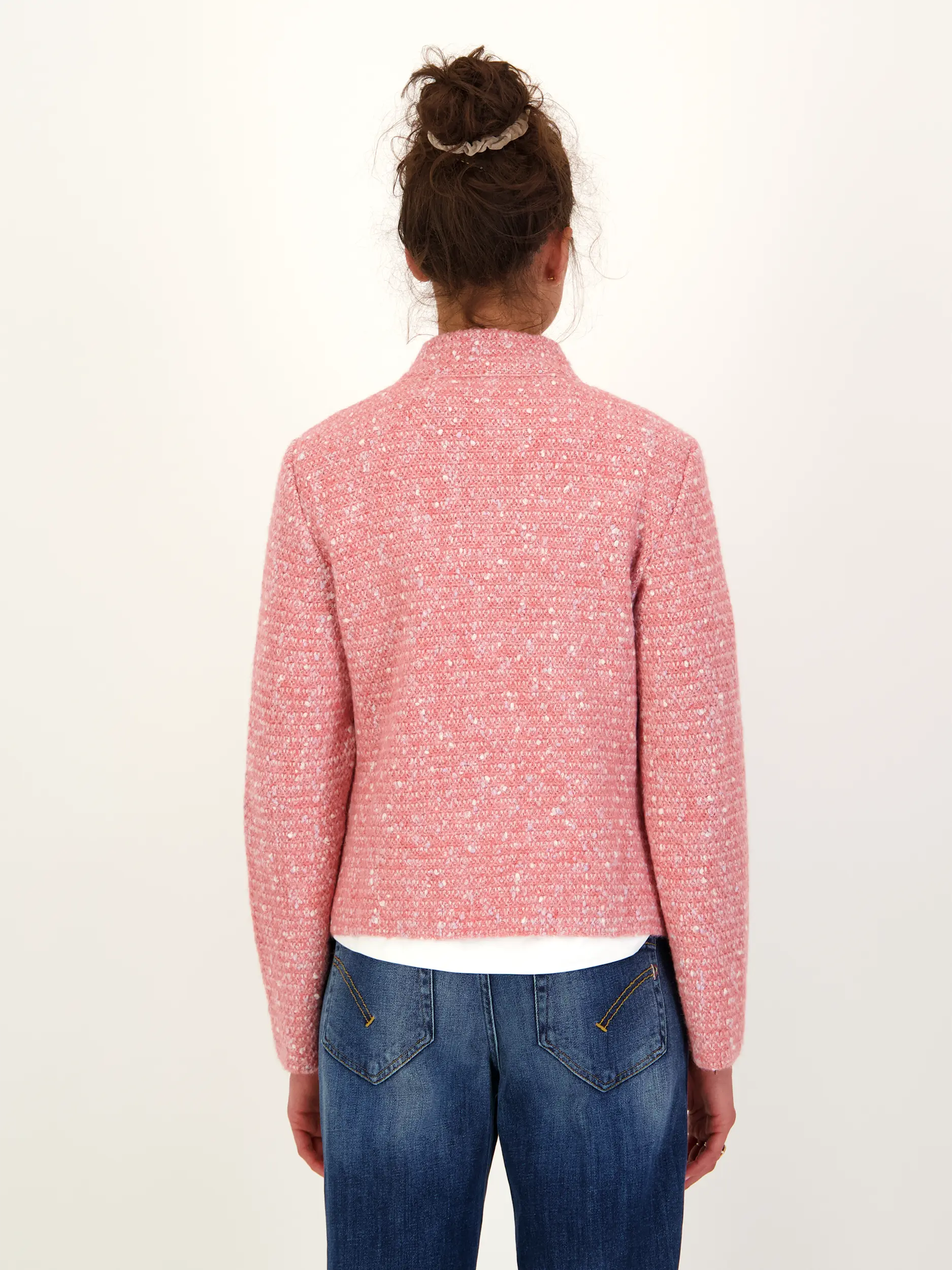 Jacke aus Woll-Mix - Artikel Rückseite getragen von einem Modell
