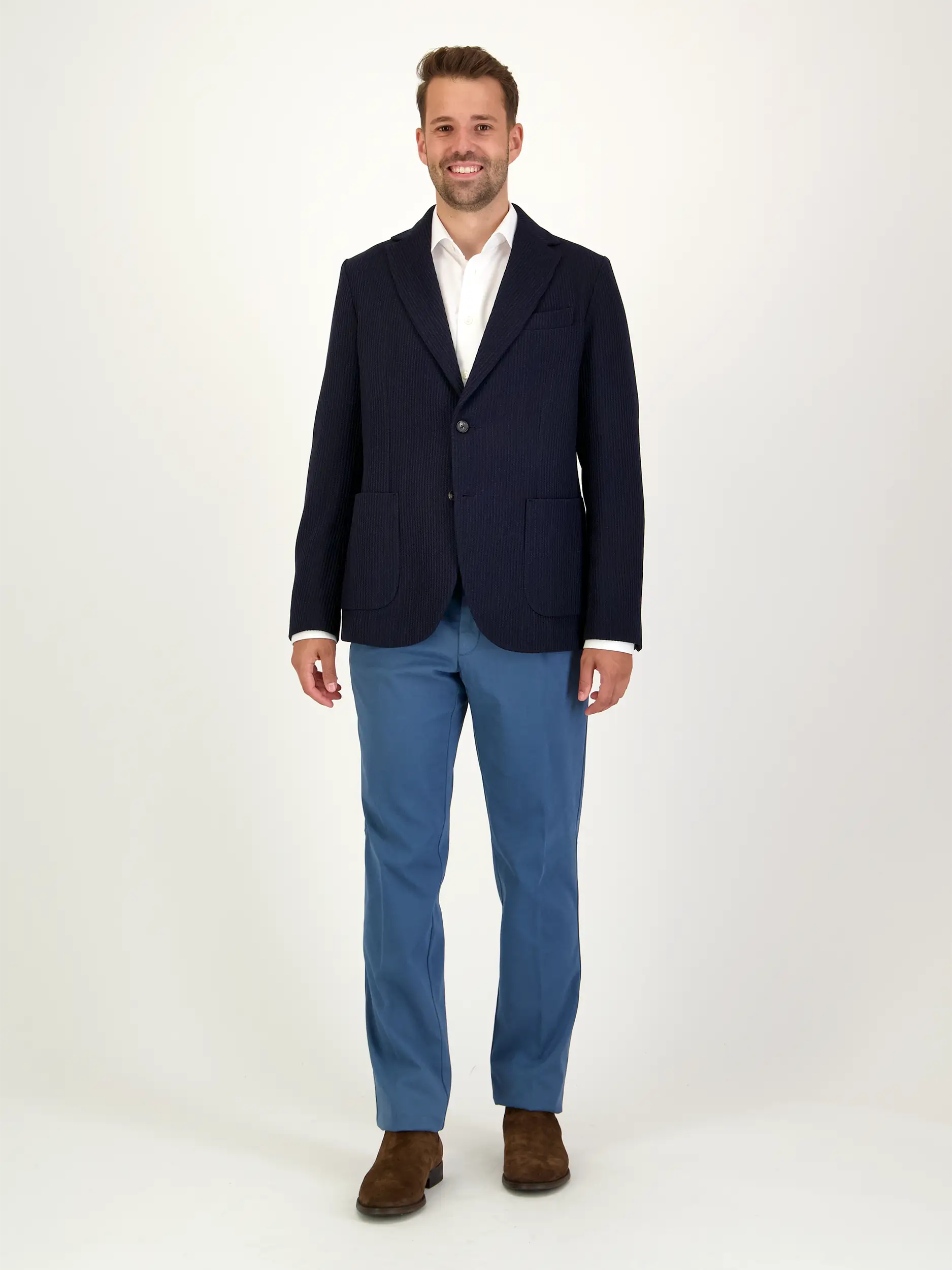 Wollsakko - Artikel Teil eines Outfits getragen von einem Modell - Farbe: Blau