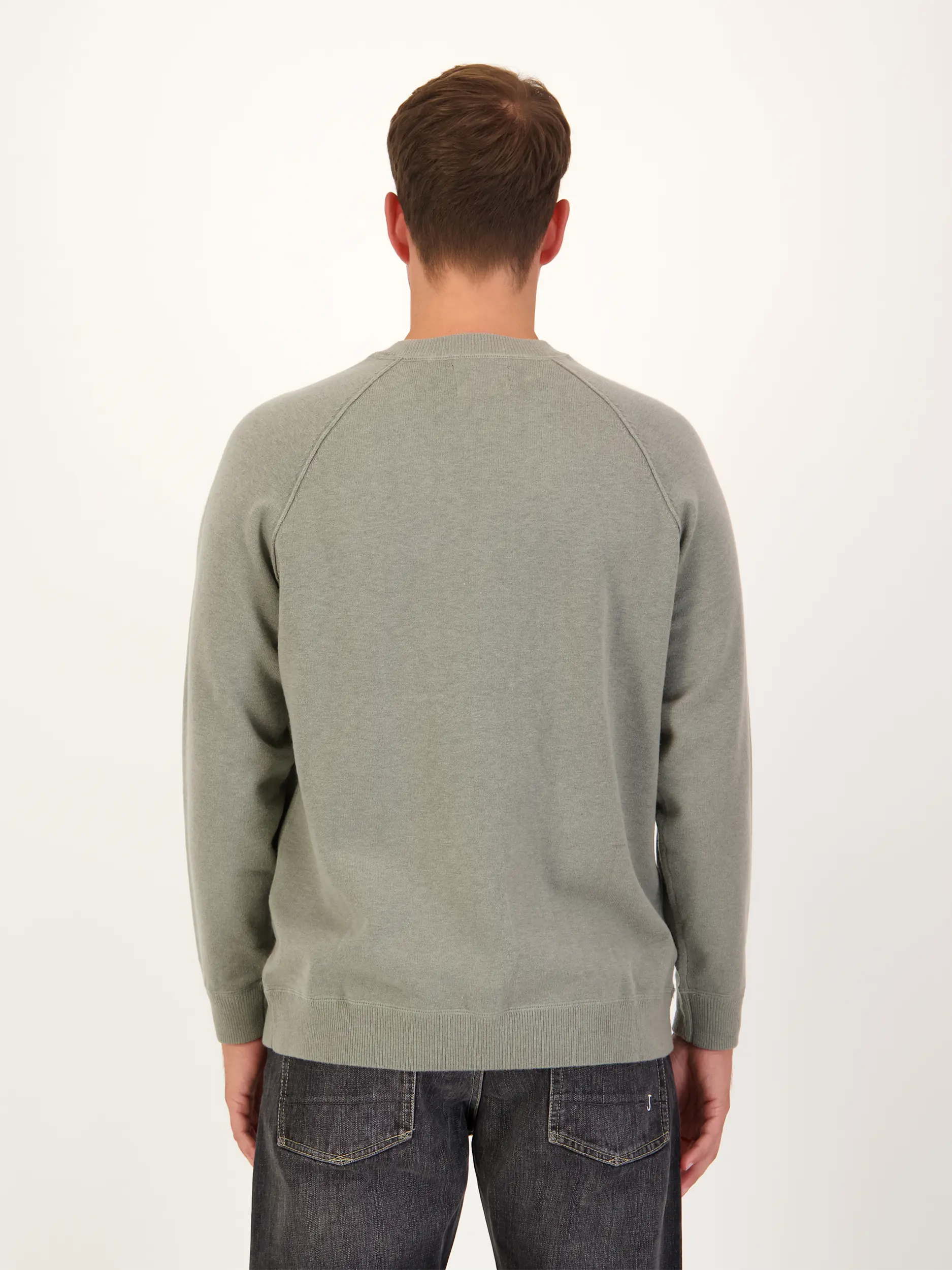 Pullover 'Clifden' aus Woll-Mix langarm - Artikel Rückseite getragen von einem Modell - Farbe: Grün