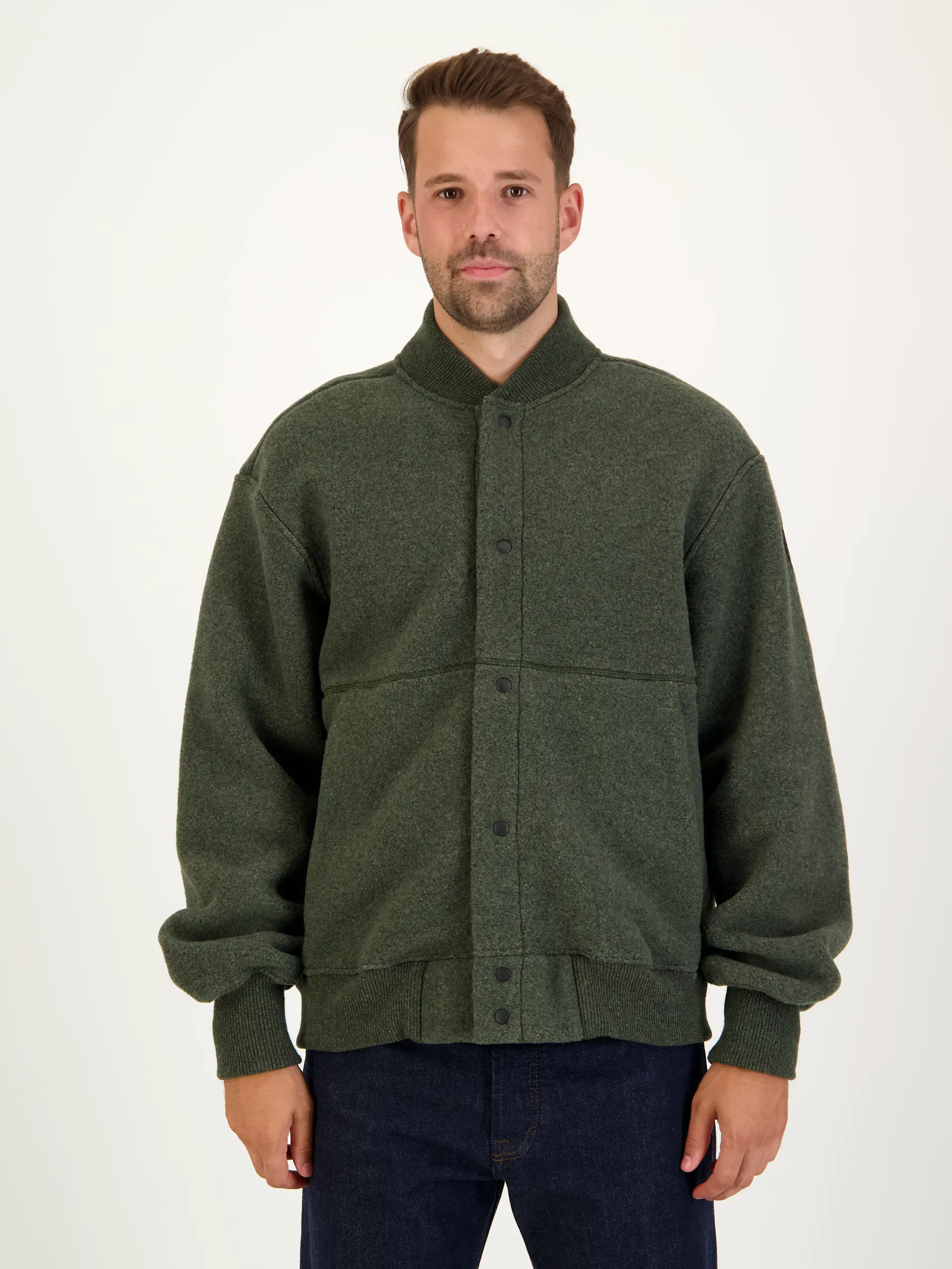 Jacke 'Hudson' - Artikel Vorderseite getragen von einem Modell - Farbe: Grün