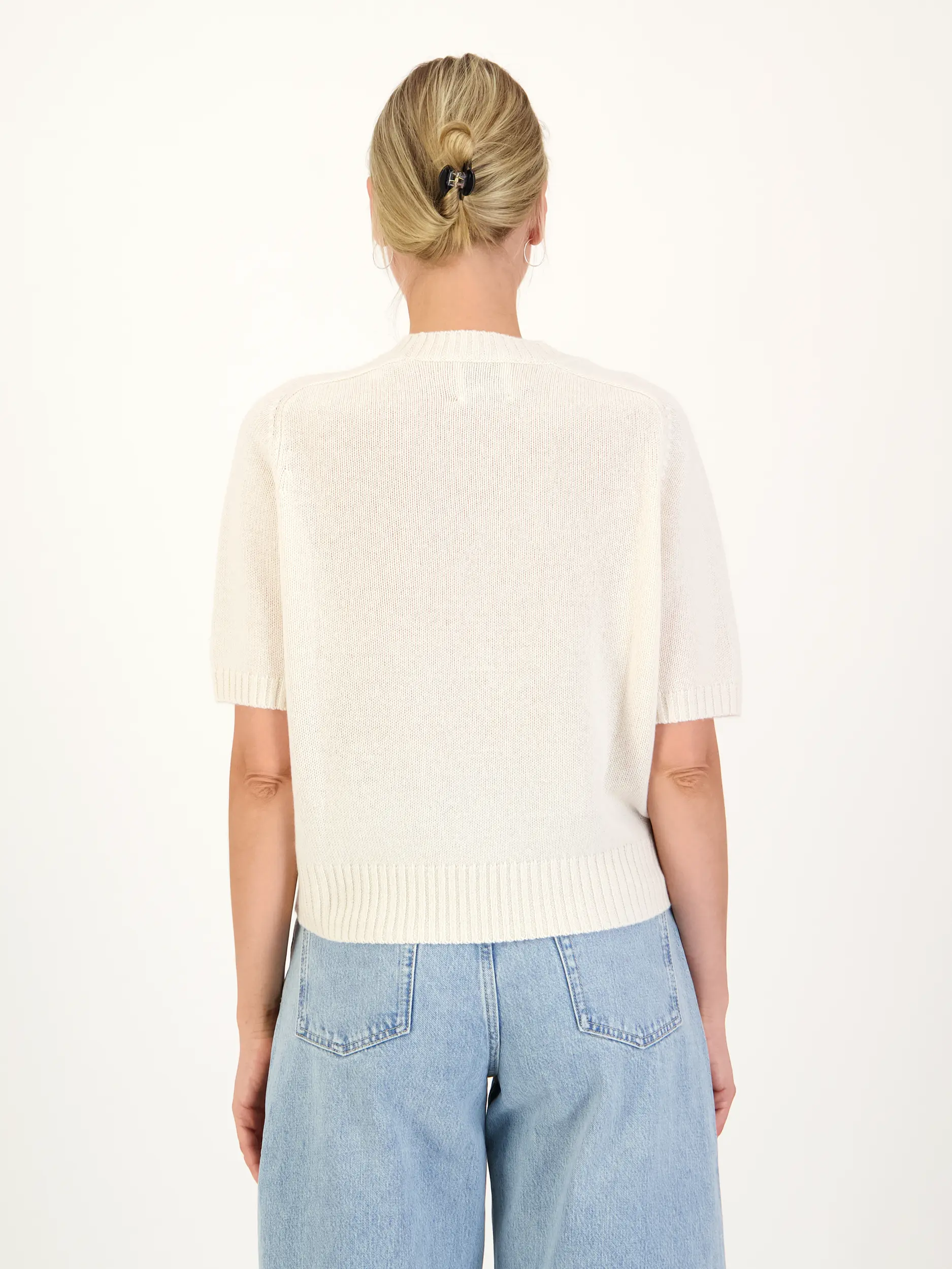 Pullover aus Kaschmir 3/4-Arm - Artikel Rückseite getragen von einem Modell - Farbe: Creme