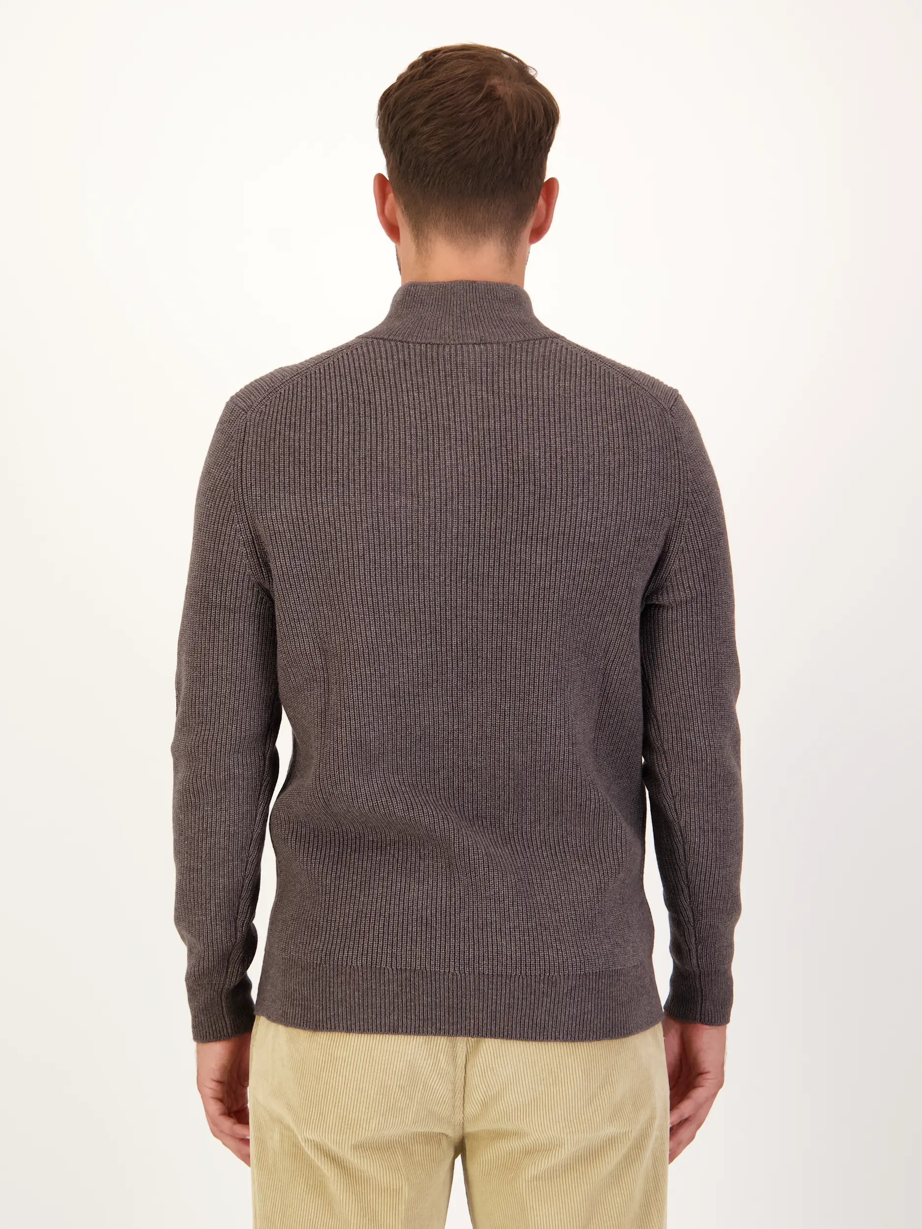 Pullover aus Woll-Mix langarm - Artikel Rückseite getragen von einem Modell - Farbe: Braun